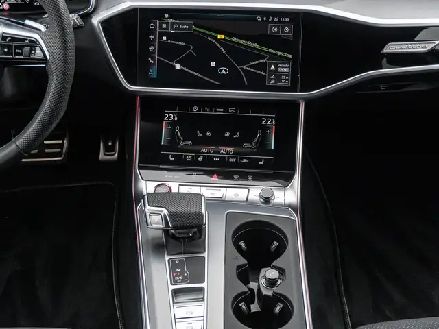 Audi S6 view 12