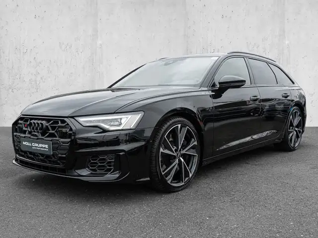 Audi S6 view 2