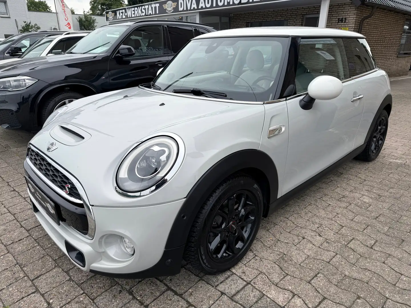 MINI Cooper S Cooper SD Automatik Grau - 1