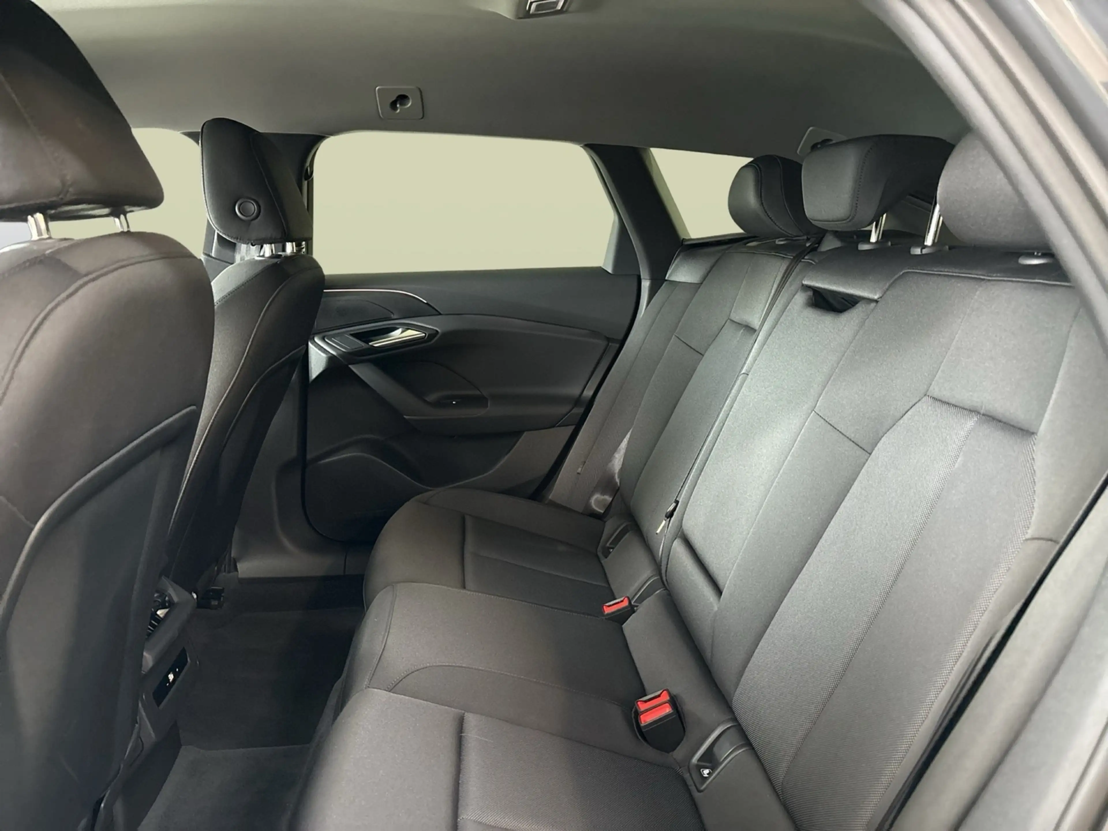 Audi A6 e-tron Avant quattro advanced AHK 360CAM LM20 — photo 13