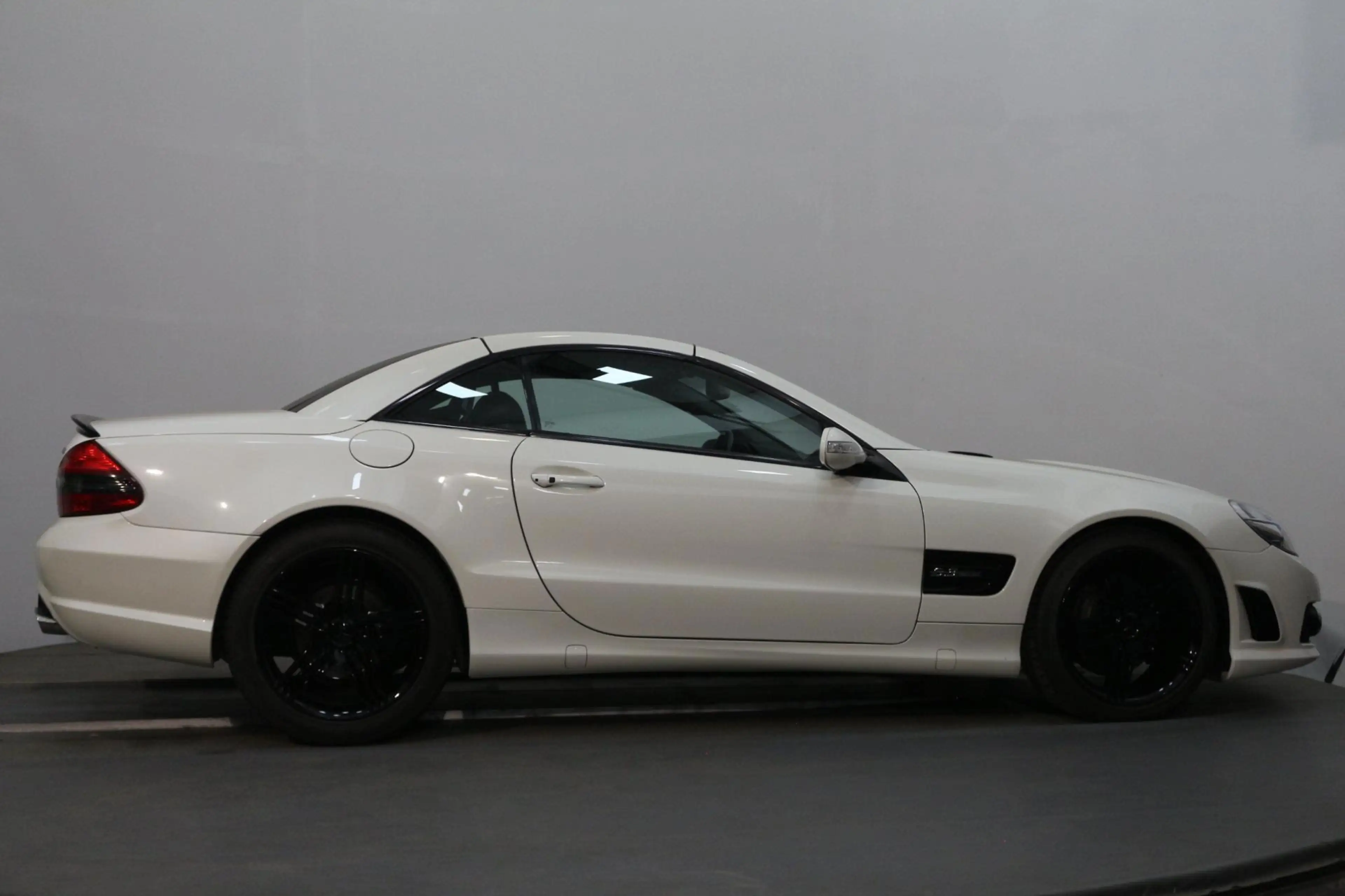Mercedes-Benz SL 500 YOUNGTIMER IN NIEUW JASJE — photo 10