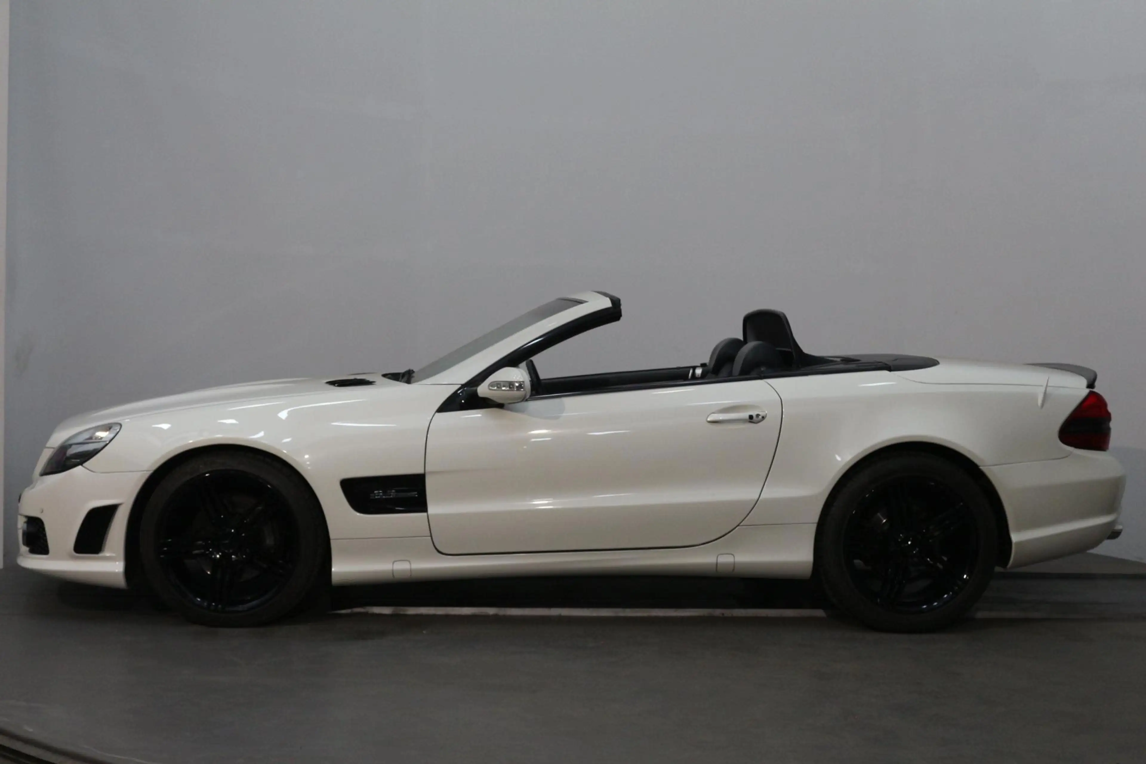 Mercedes-Benz SL 500 YOUNGTIMER IN NIEUW JASJE — photo 12