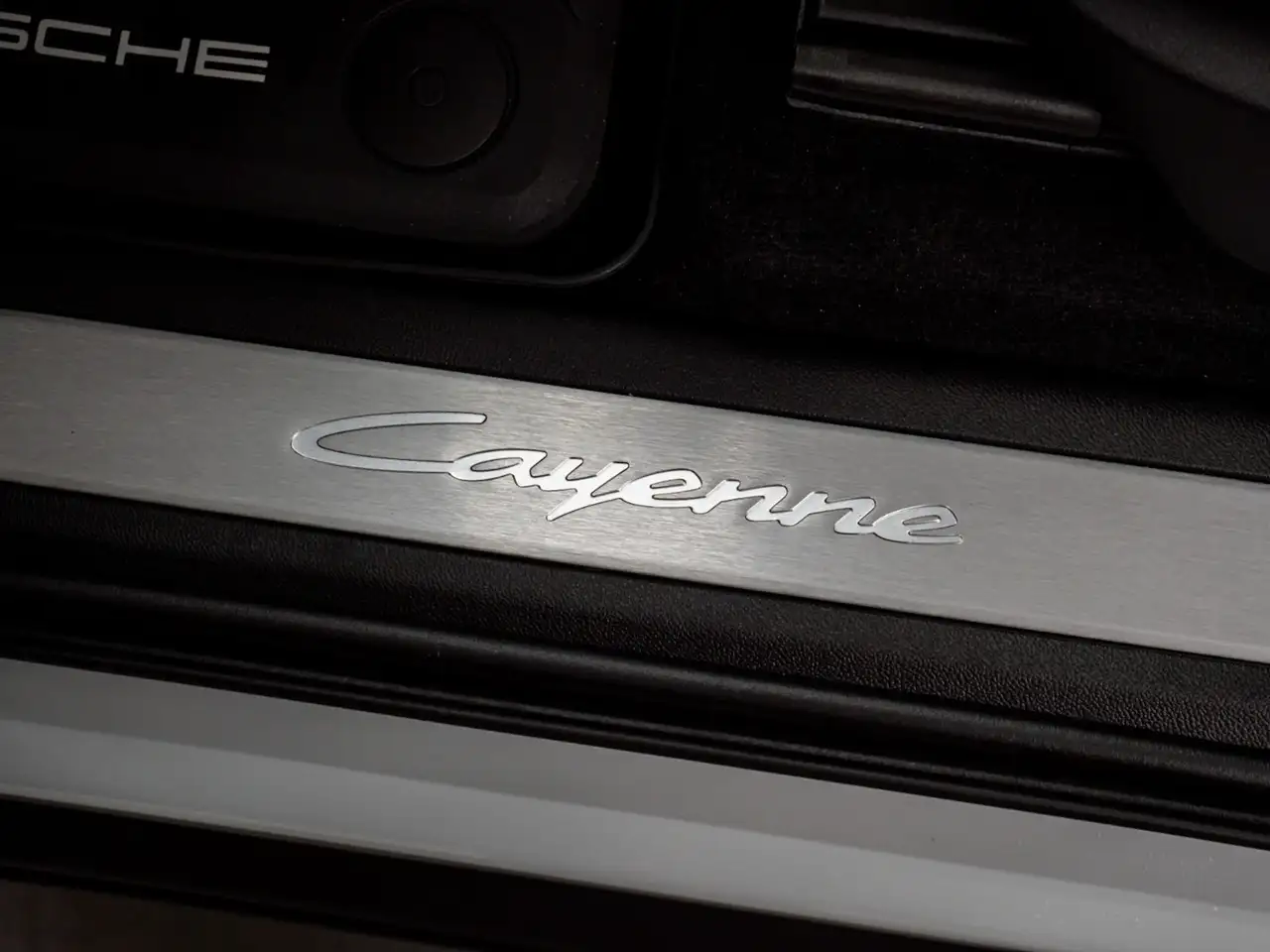 Porsche Cayenne снимка Porsche Cayenne