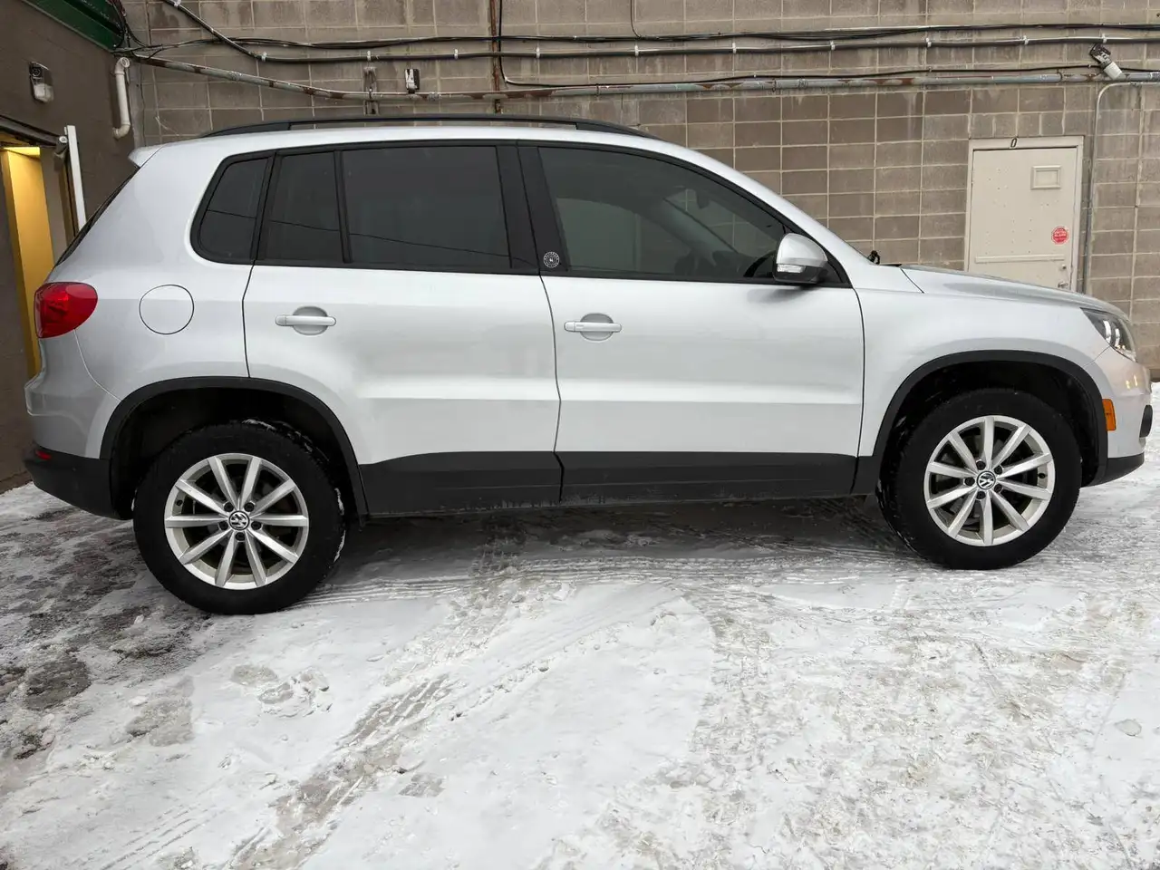 Volkswagen Tiguan снимка Volkswagen Tiguan