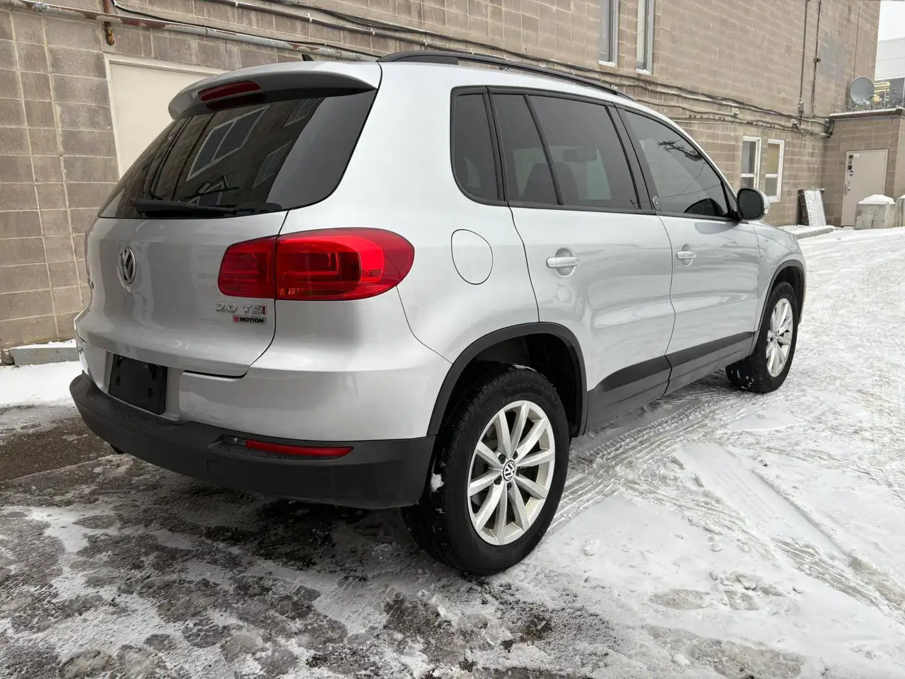 Volkswagen Tiguan снимка Volkswagen Tiguan