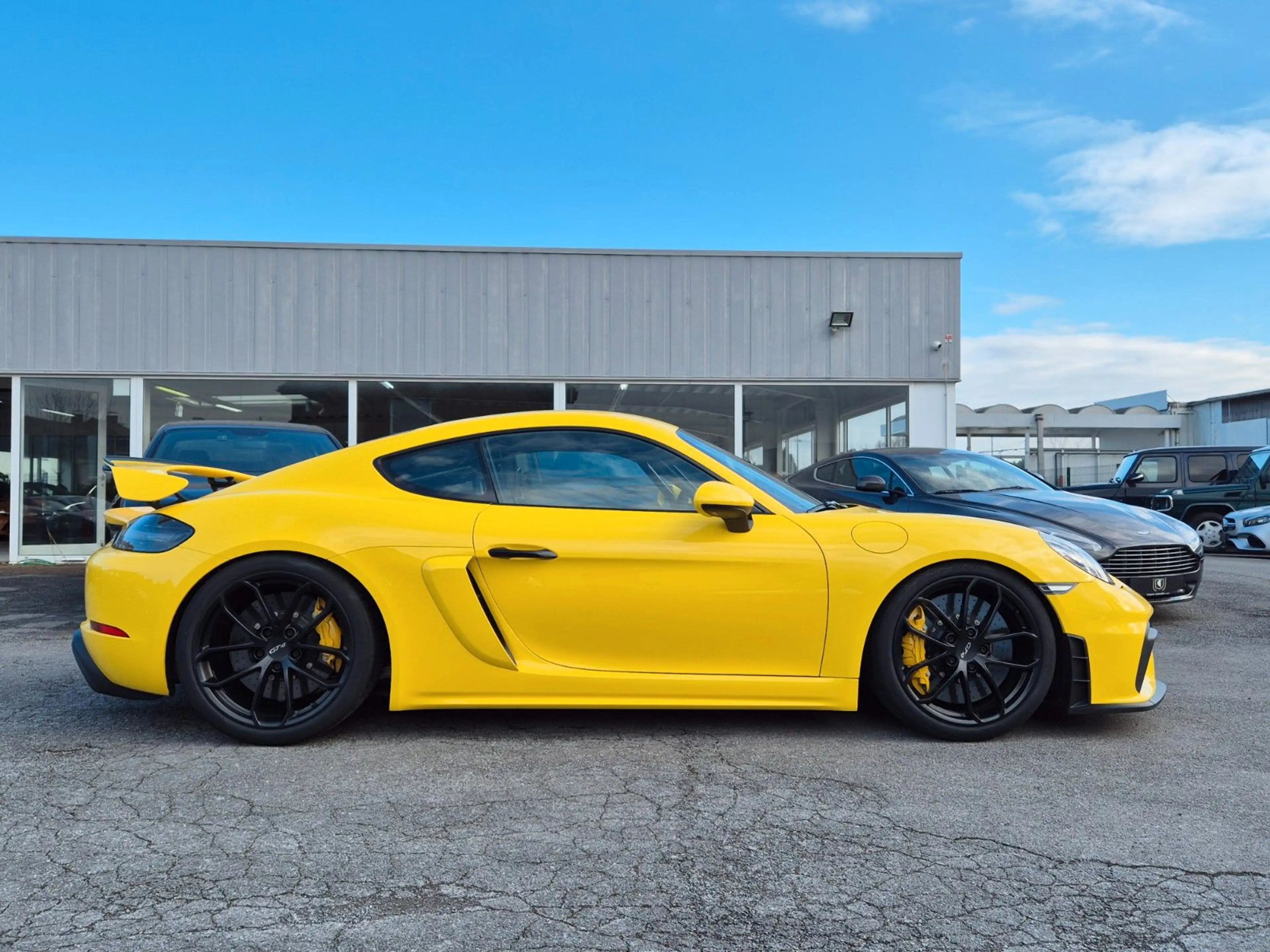 Porsche Cayman GT4 Clubsport/PCCB/Manthey Kit/Approved — photo 10