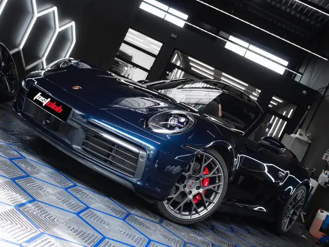 Porsche 992 Carrera S cabriolet