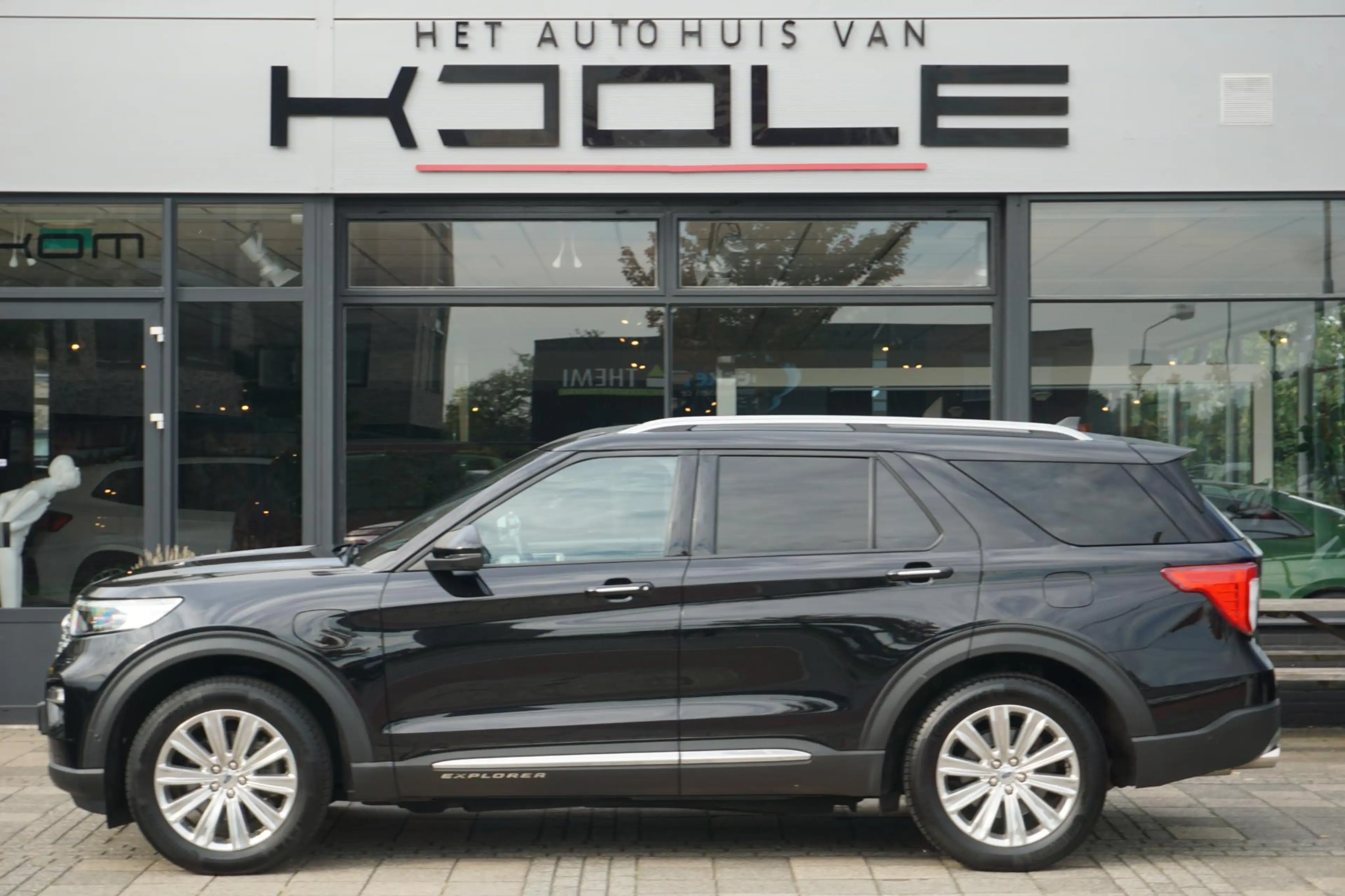 Ford Explorer 3.0 V6 EcoBoost PHEV platinum — photo 4