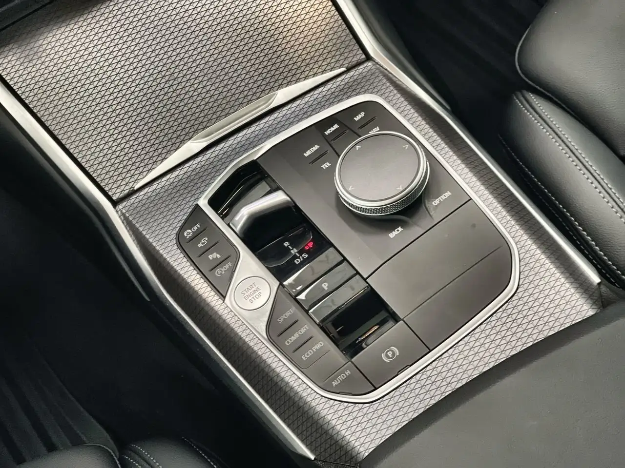 BMW 3 Series photo BMW 3 Series