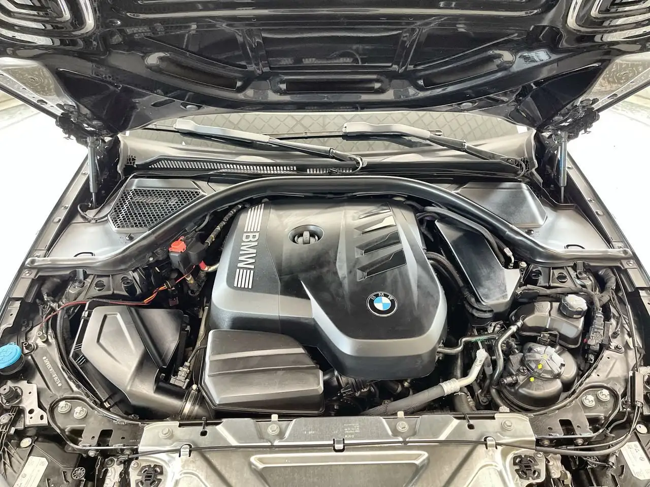 BMW 3 Series photo BMW 3 Series