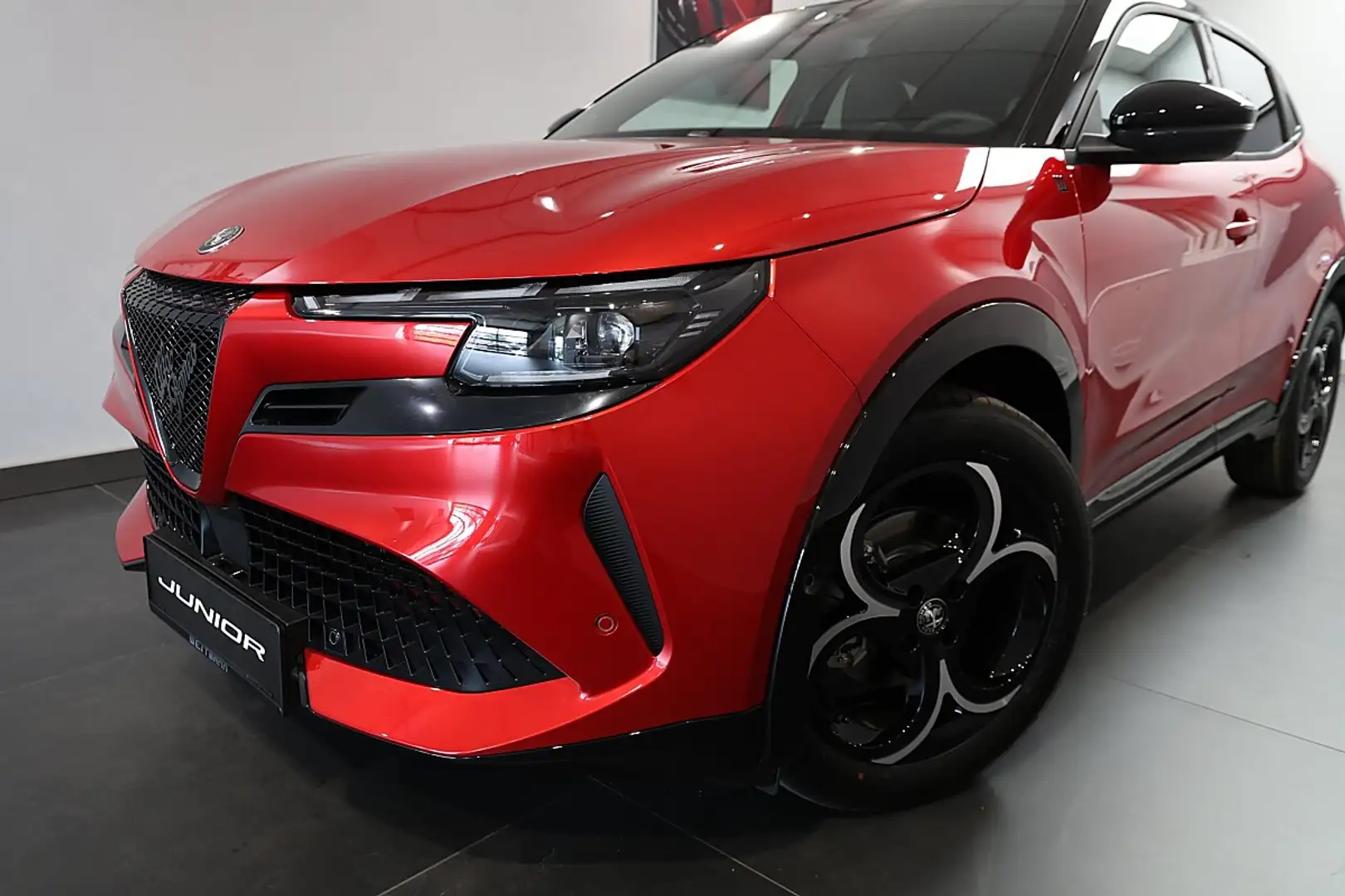 Alfa Romeo Junior Elettrica Batterie 54kWh Speciale Rot - 2