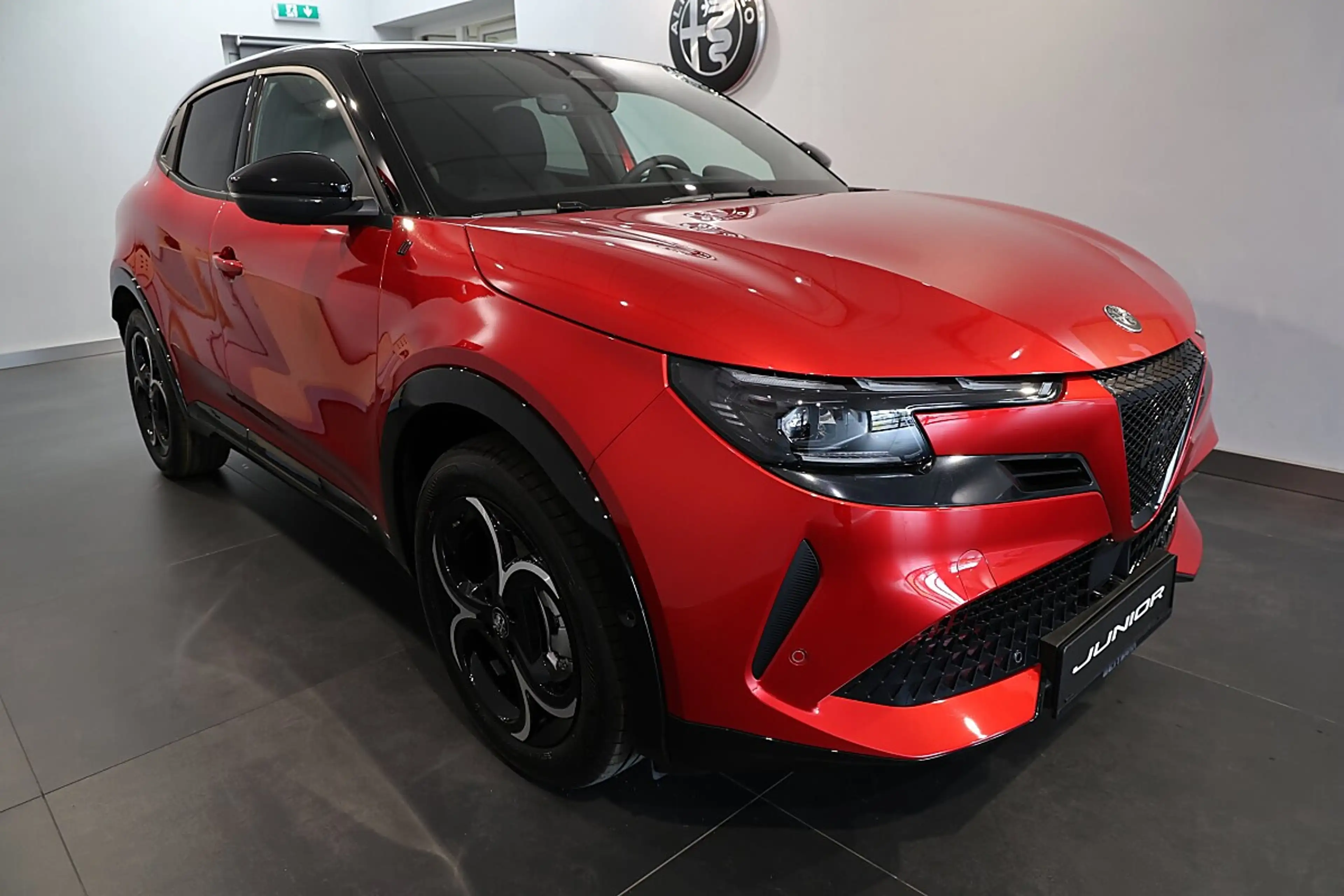 Alfa Romeo Junior Elettrica Batterie 54kWh Speciale — photo 6