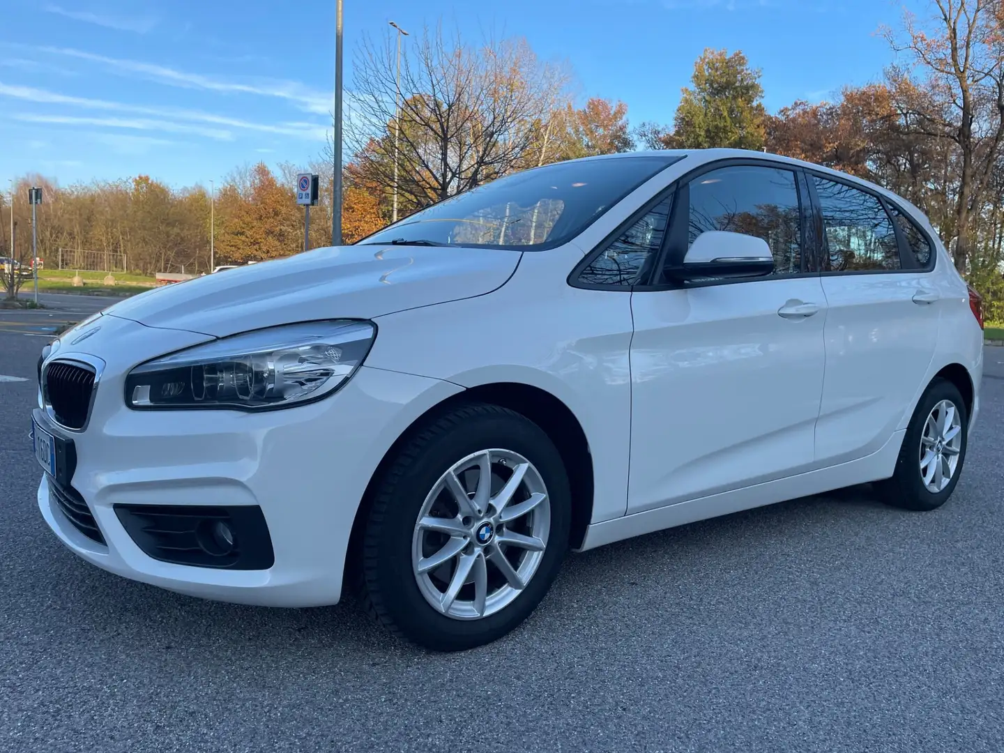 BMW 218i Active Tourer*Neopatentati*Cerchi* Wit - 2