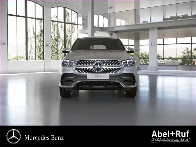 Mercedes-Benz Gle view 2