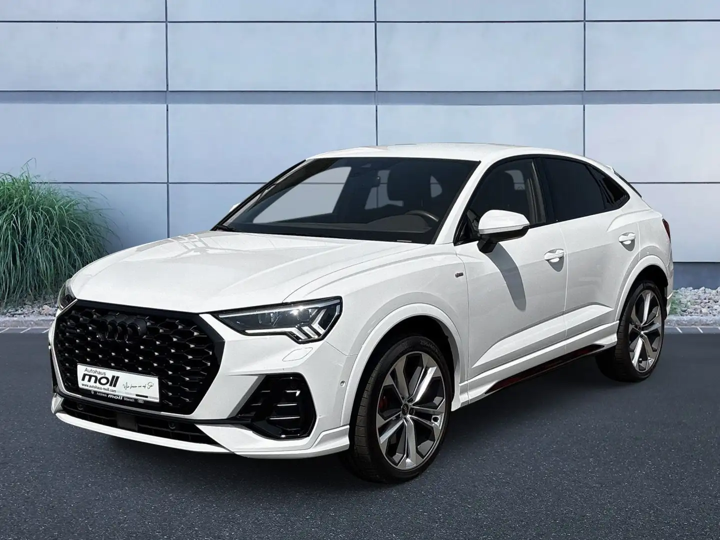 Audi Q3 S line 40 TFSI quattro 140(190) kW( Weiß - 1
