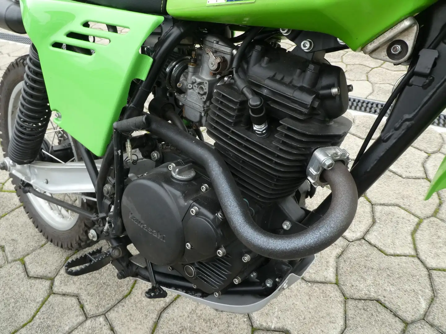 Kawasaki KLX 250 B Verde - 2