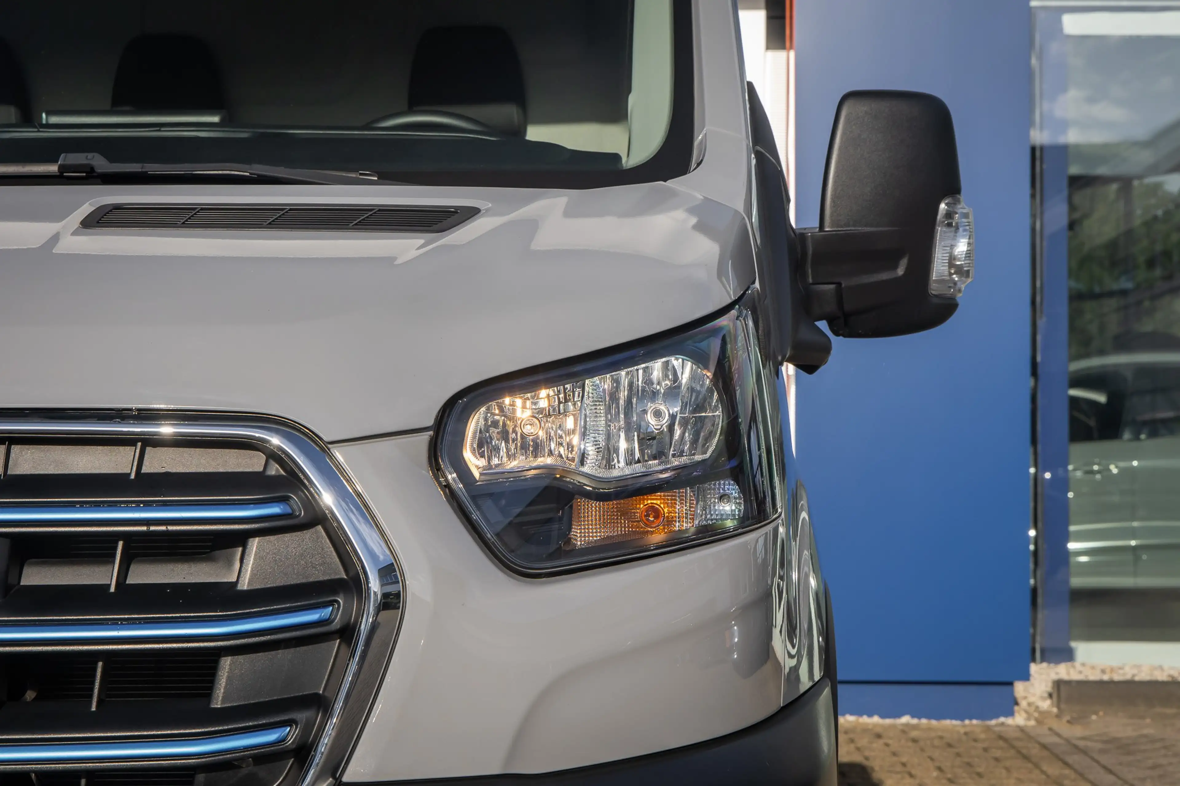 Ford E-Transit 350 L3H2 Trend 68 kWh | Apple Carplay/Android Auto — photo 4