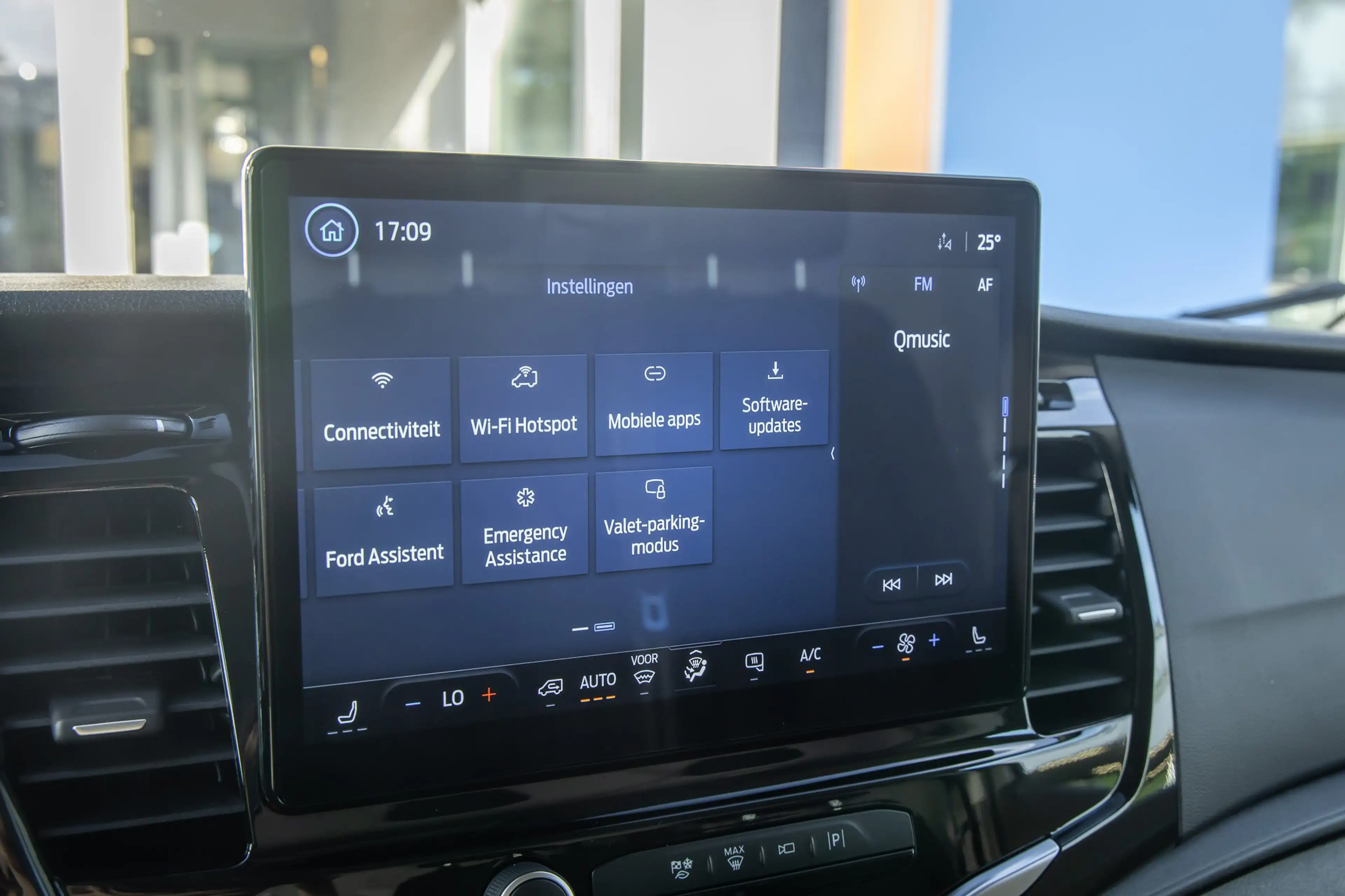 Ford E-Transit 350 L3H2 Trend 68 kWh | Apple Carplay/Android Auto — photo 30