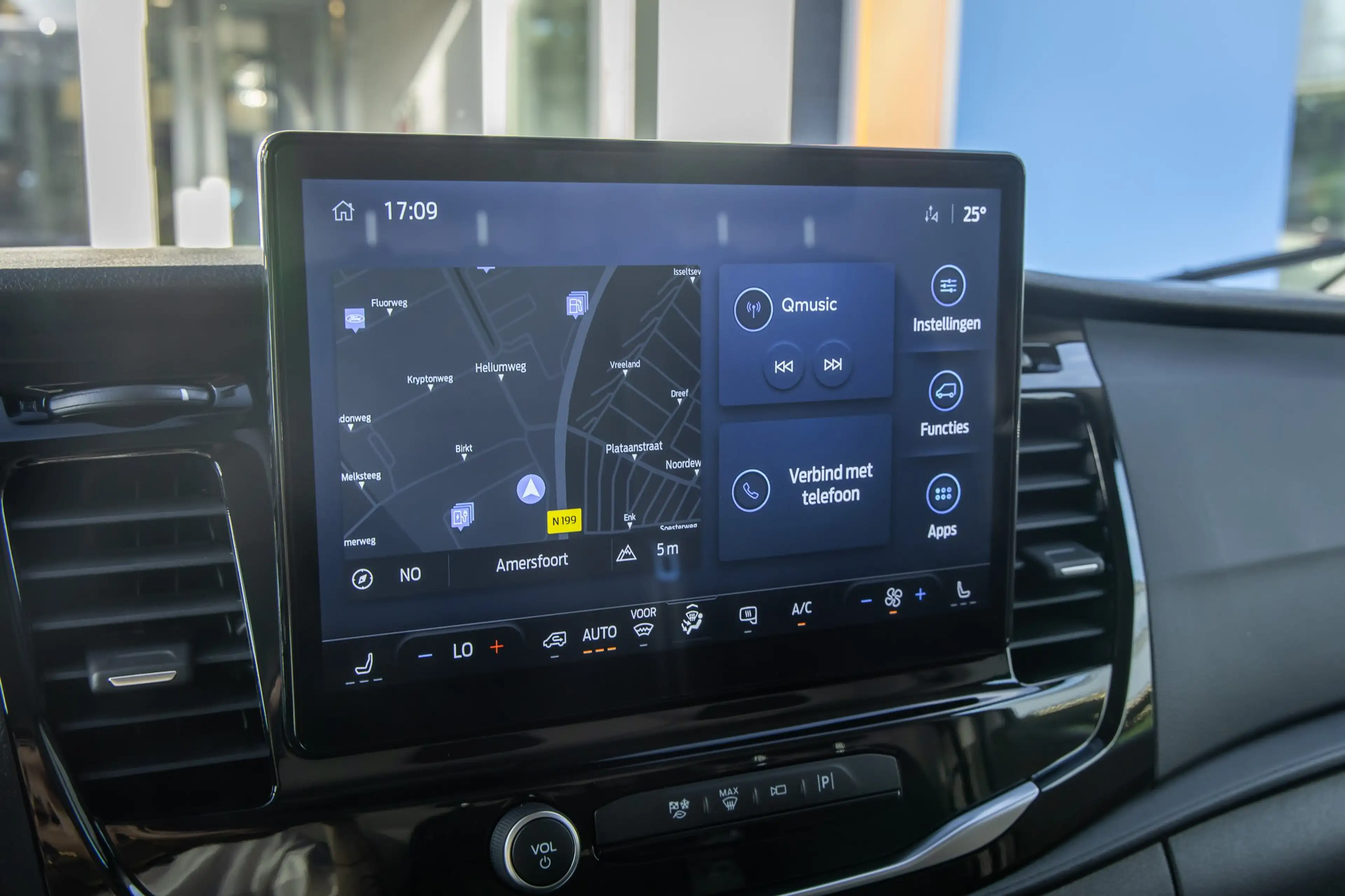 Ford E-Transit 350 L3H2 Trend 68 kWh | Apple Carplay/Android Auto — photo 28