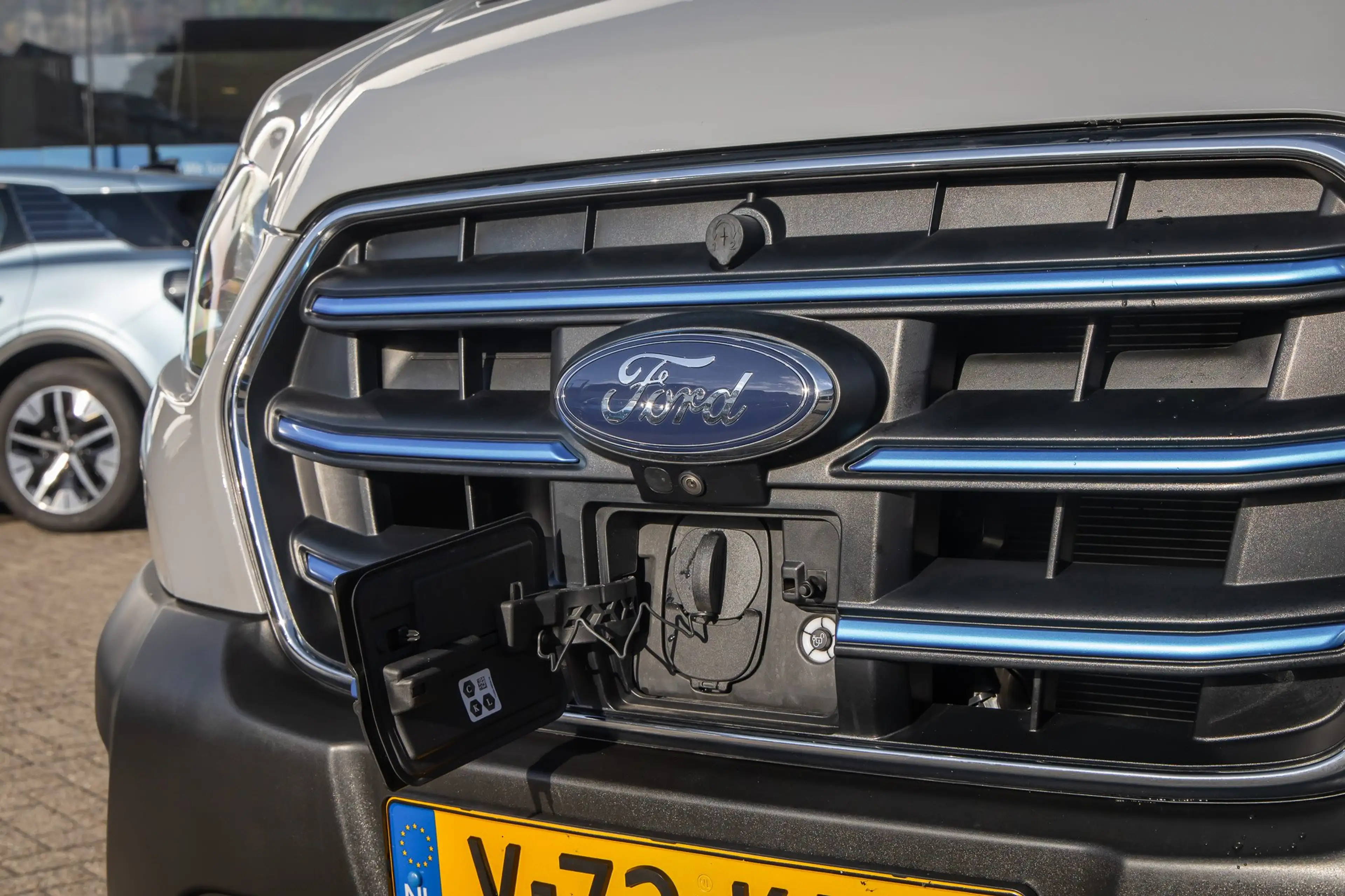 Ford E-Transit 350 L3H2 Trend 68 kWh | Apple Carplay/Android Auto — photo 6