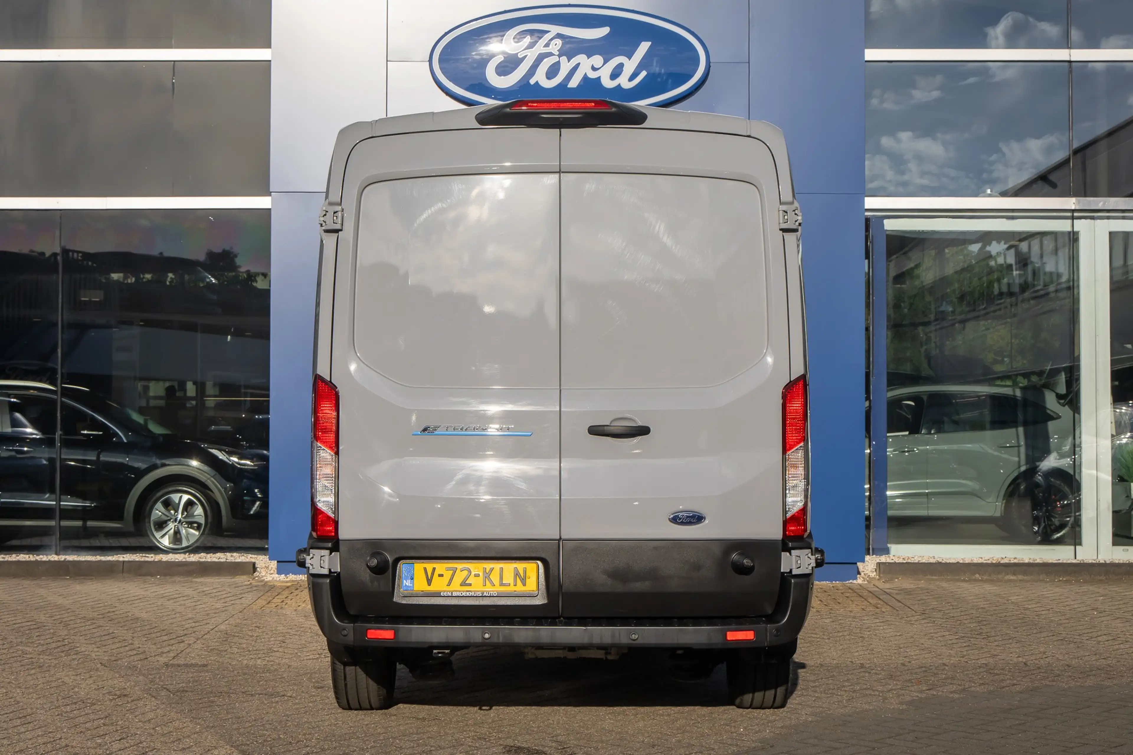 Ford E-Transit 350 L3H2 Trend 68 kWh | Apple Carplay/Android Auto — photo 8