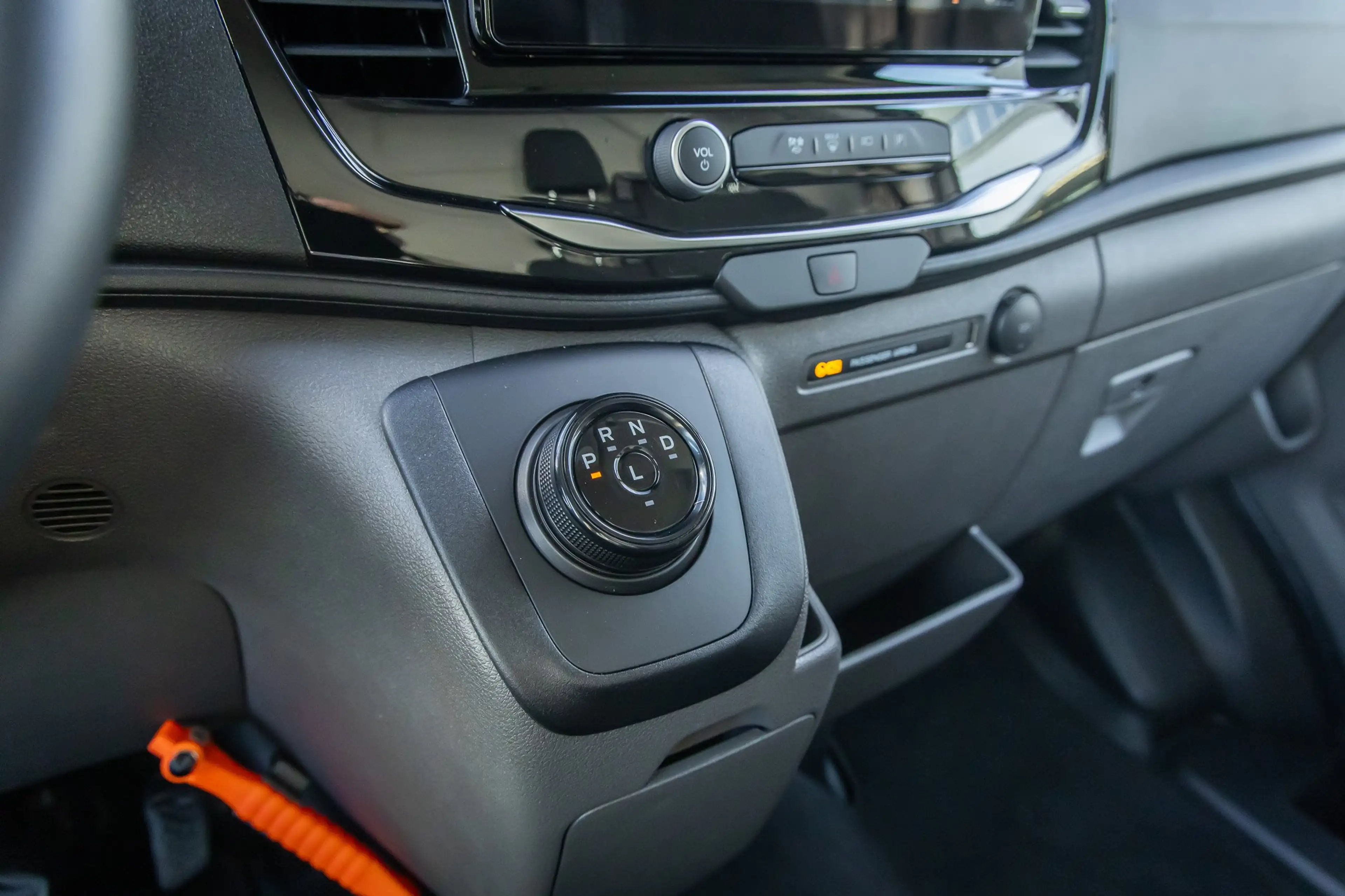Ford E-Transit 350 L3H2 Trend 68 kWh | Apple Carplay/Android Auto — photo 24