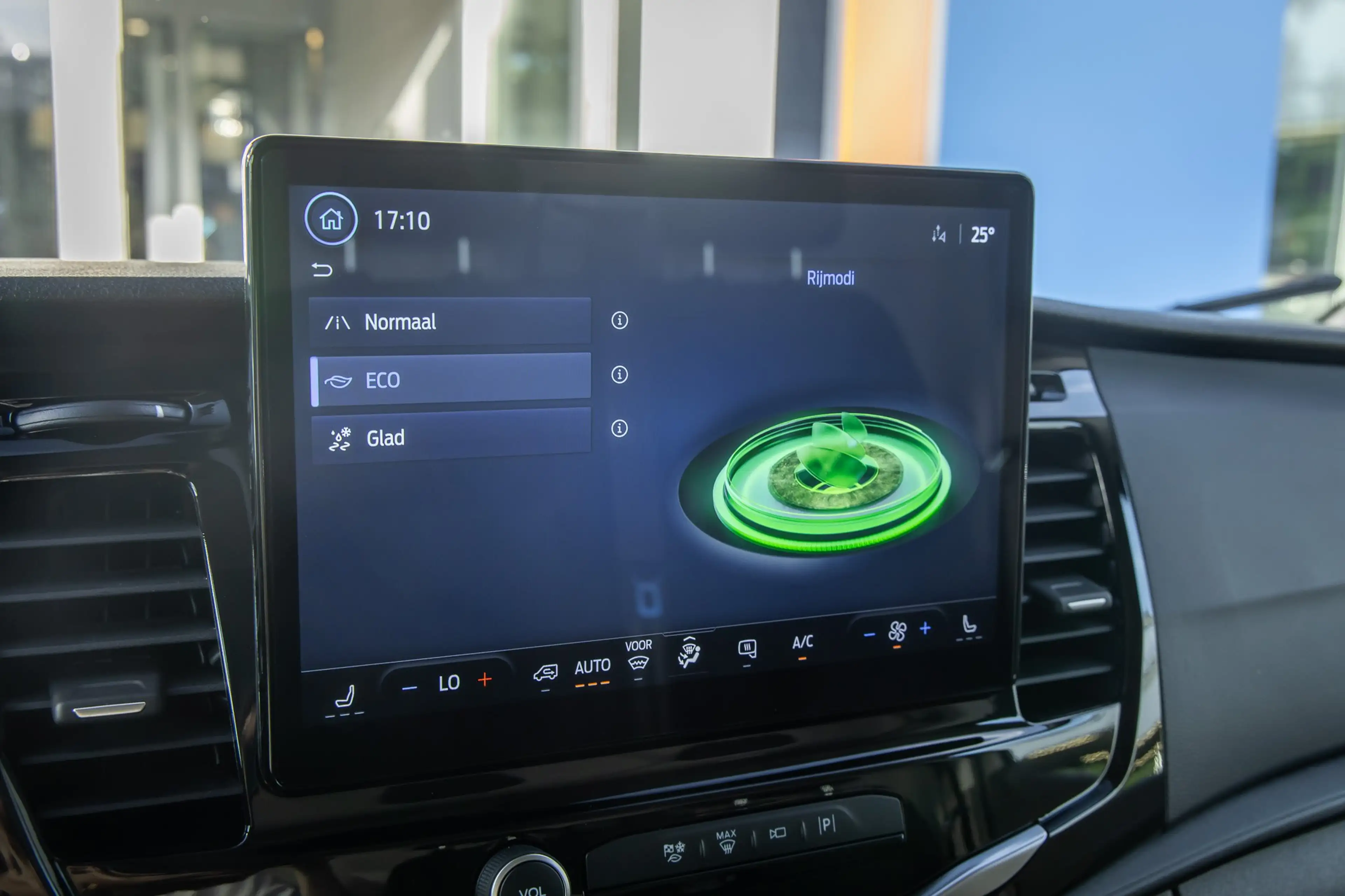 Ford E-Transit 350 L3H2 Trend 68 kWh | Apple Carplay/Android Auto — photo 32
