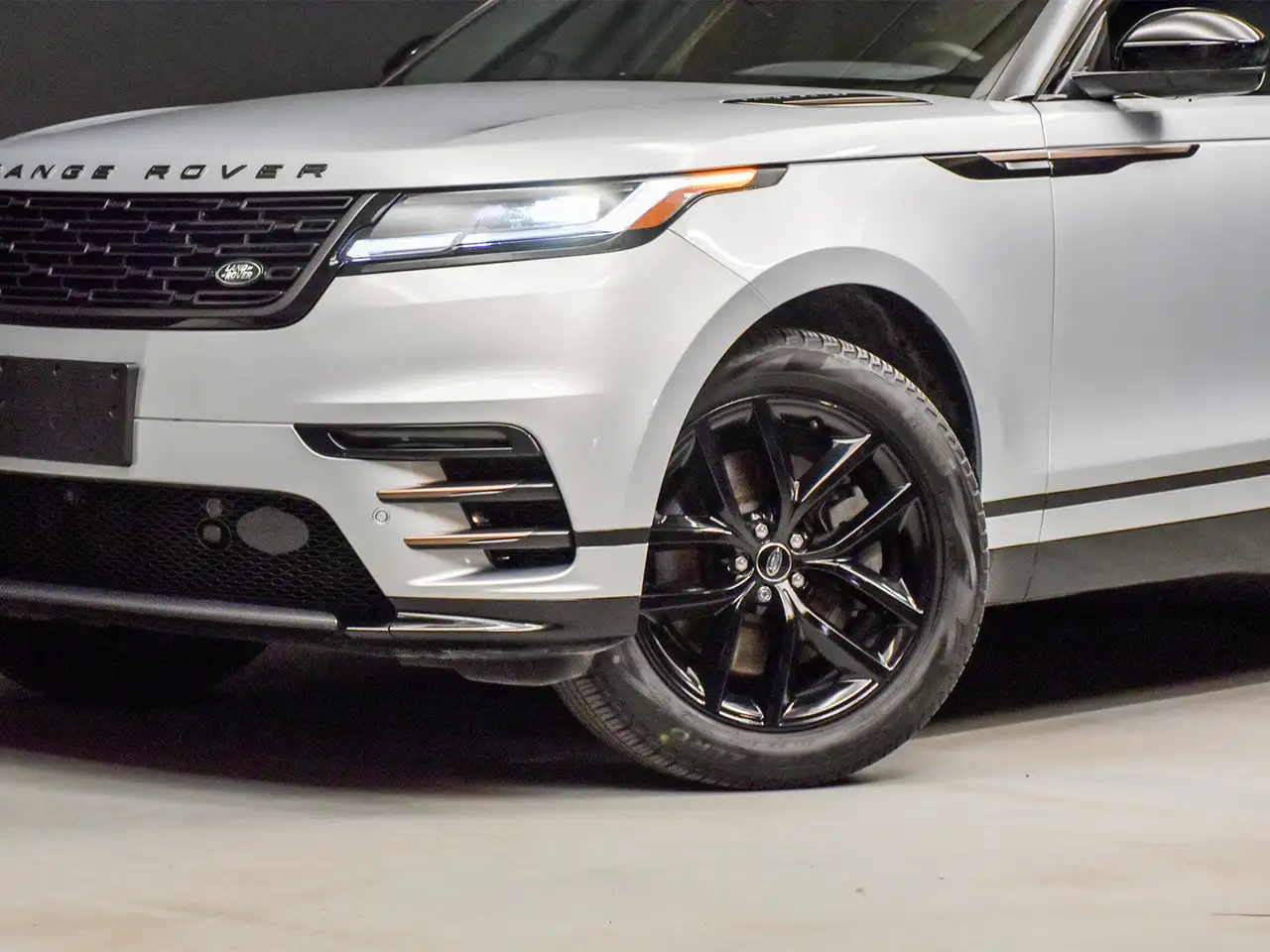 Land Rover Range Rover Velar снимка Land Rover Range Rover Velar