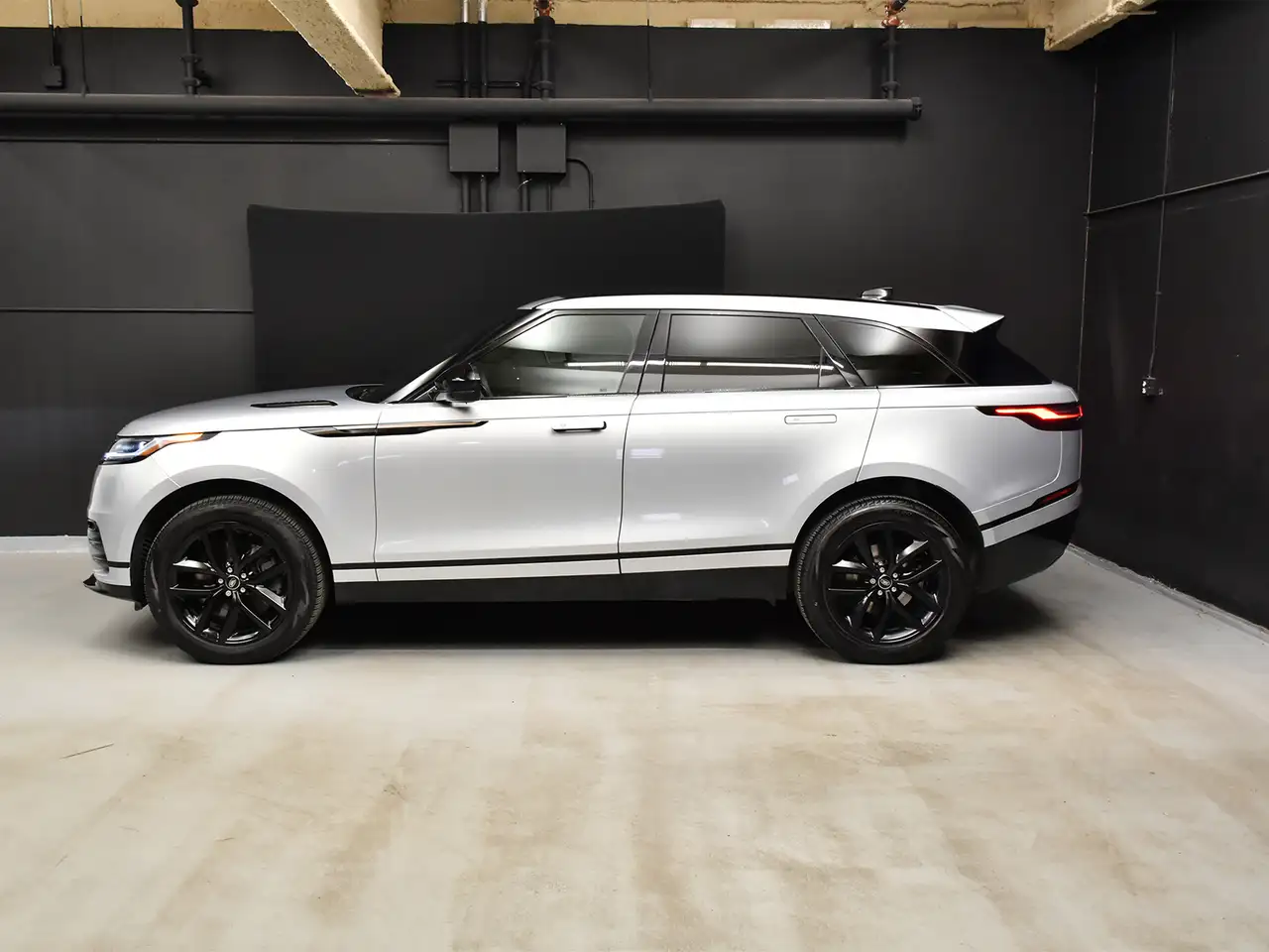 Land Rover Range Rover Velar снимка Land Rover Range Rover Velar