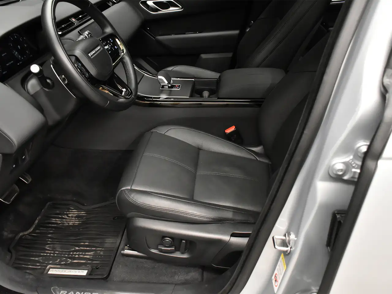 Land Rover Range Rover Velar снимка Land Rover Range Rover Velar