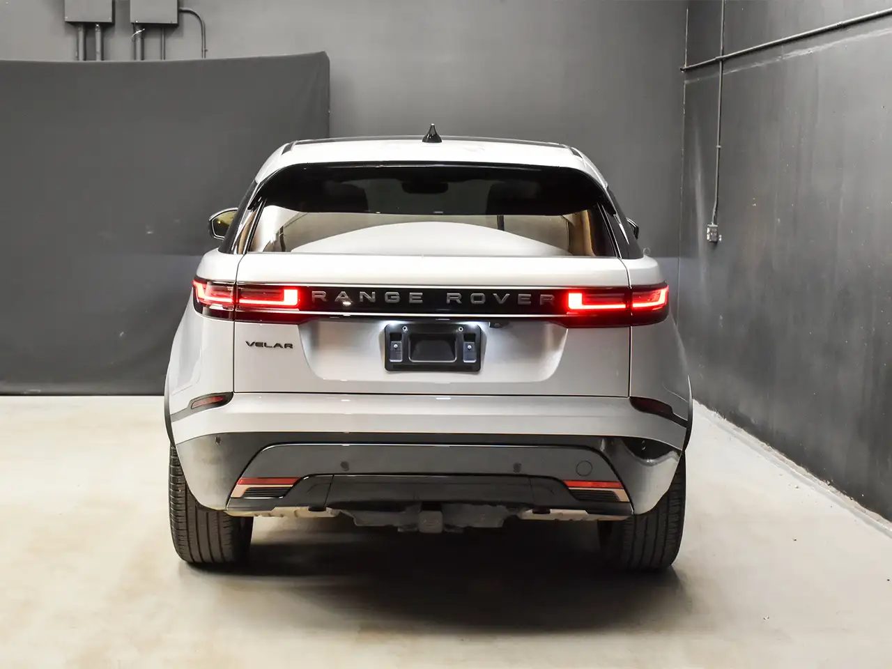 Land Rover Range Rover Velar снимка Land Rover Range Rover Velar