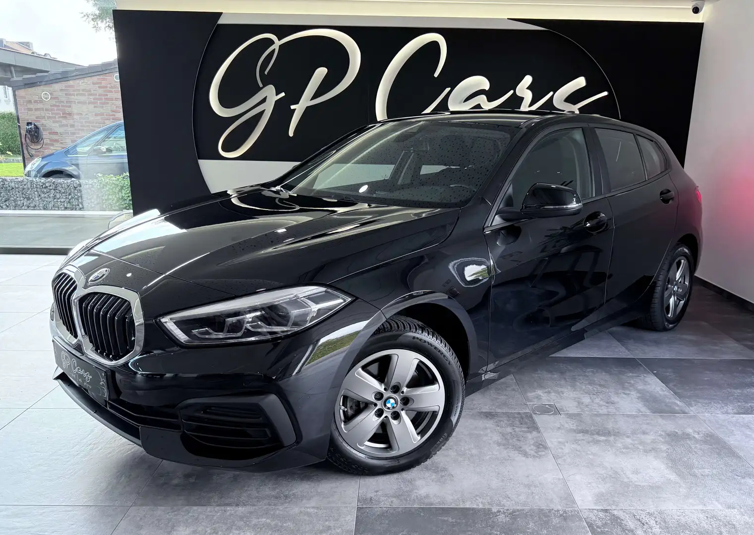 BMW 118 118i OPF Carplay-Boîte automatique ! Noir - 1
