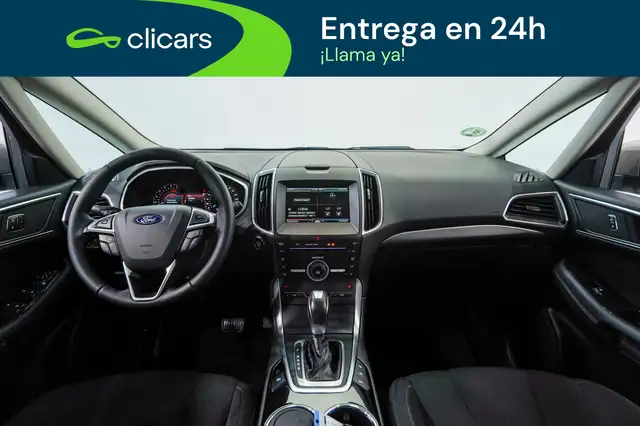 Ford S-Max view 13