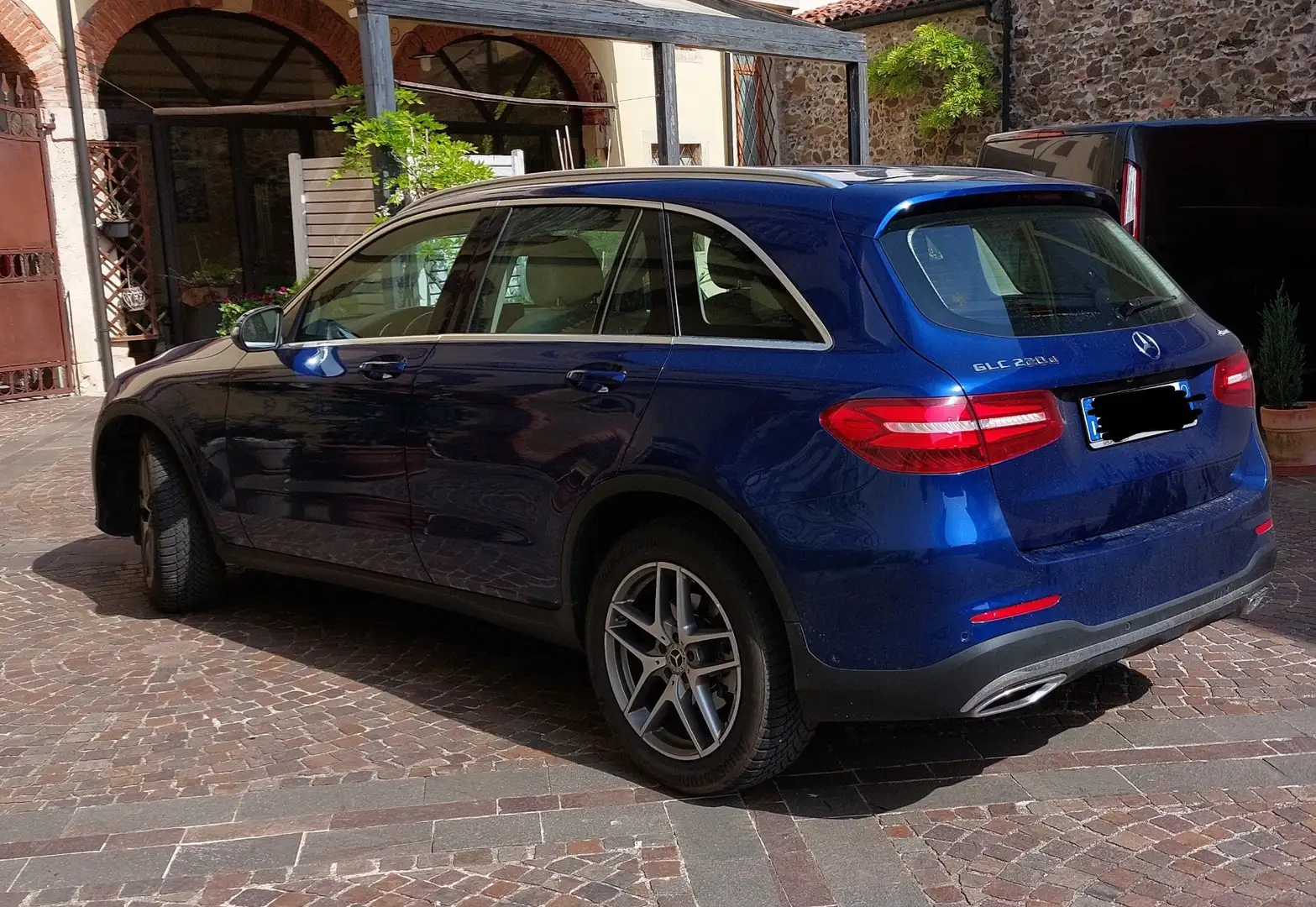 Mercedes-Benz GLC 220 d Premium 4matic auto Blu/Azzurro - 2