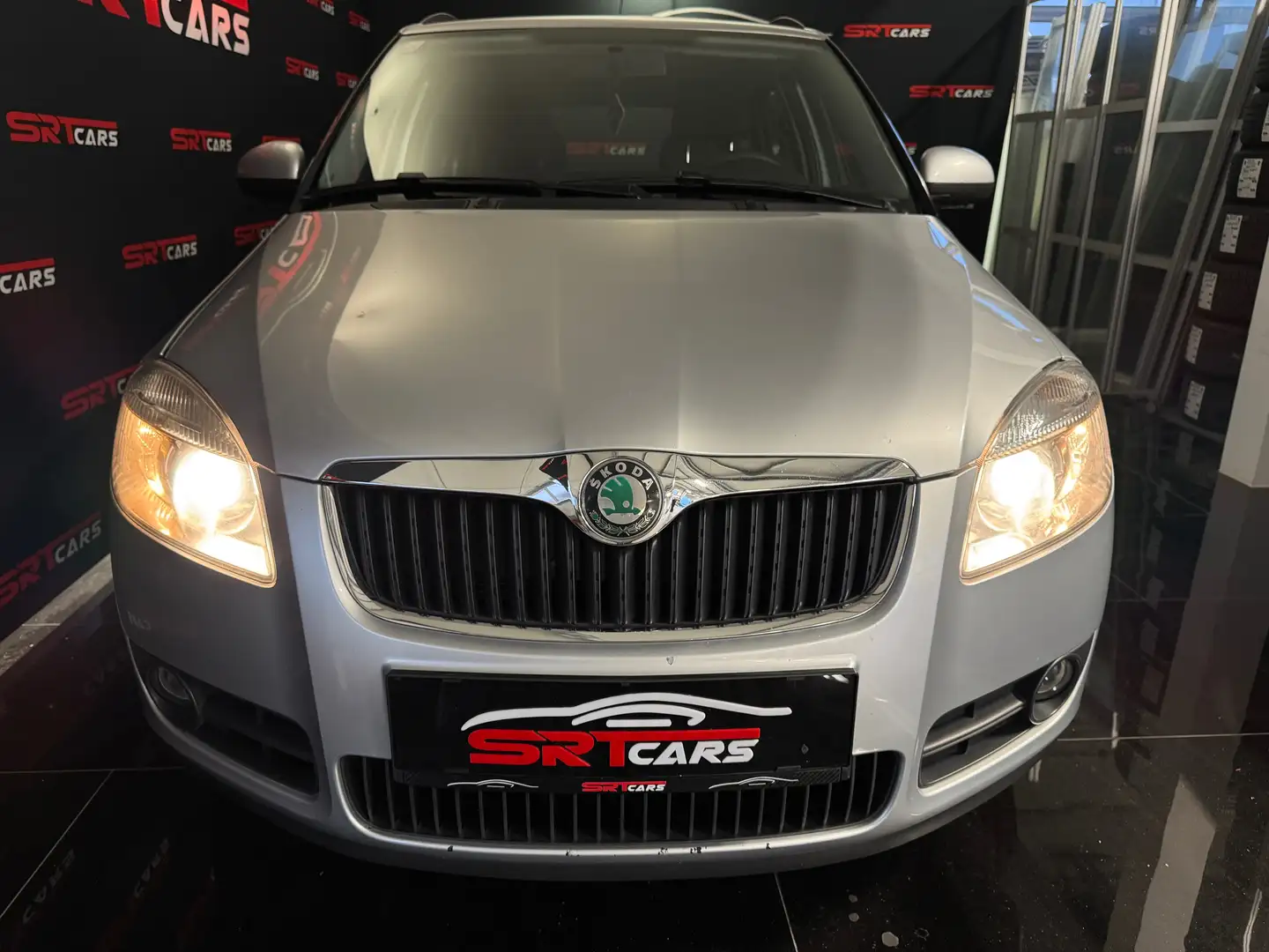 Skoda Fabia 1,9 TDI Kombi*Klima*Telefon*8 fach*Servicegepflegt Grau - 2