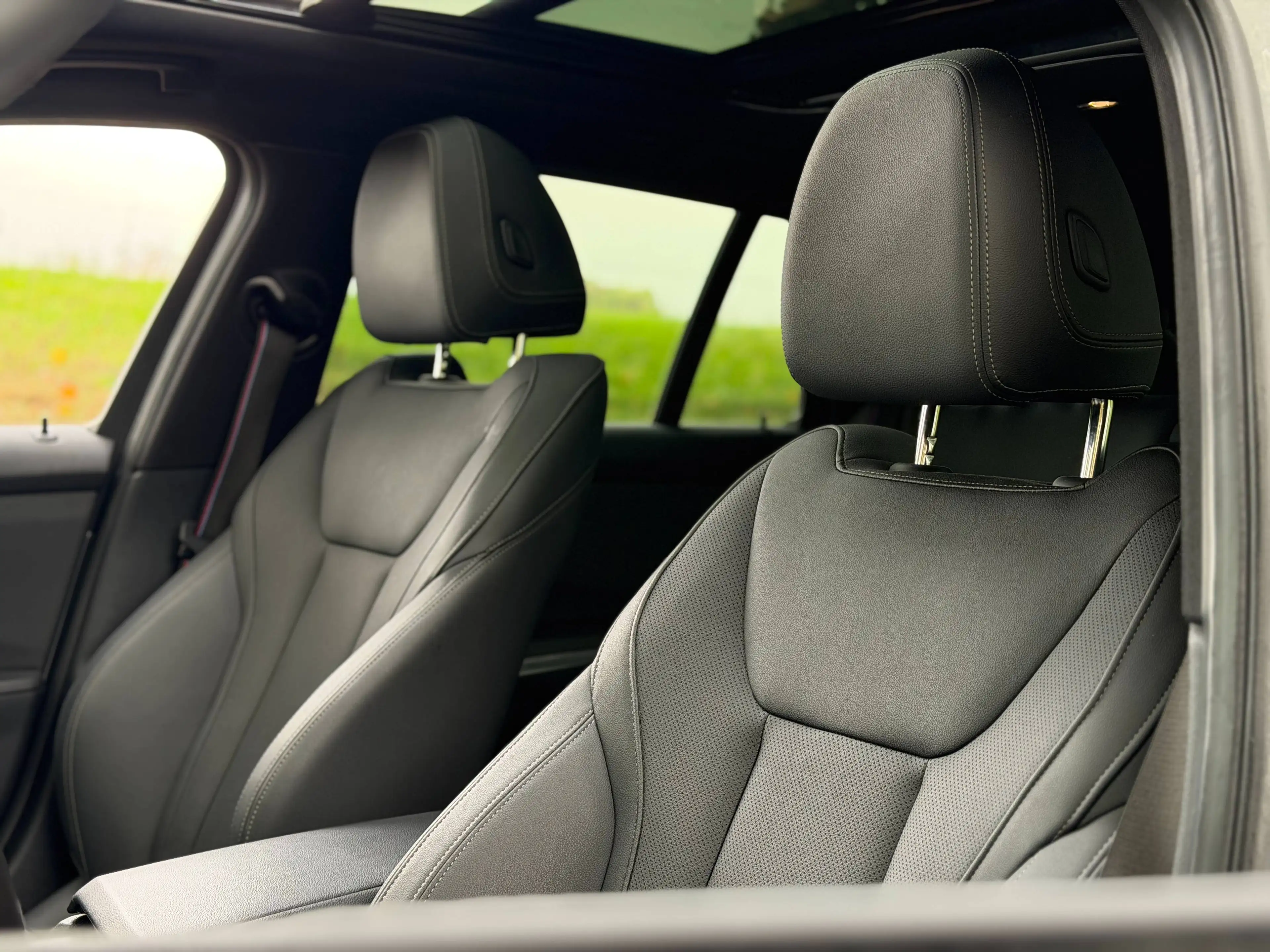 BMW 318 dA Touring MHEV 150cv - M Sport Pro - Toit ouvrant — photo 10