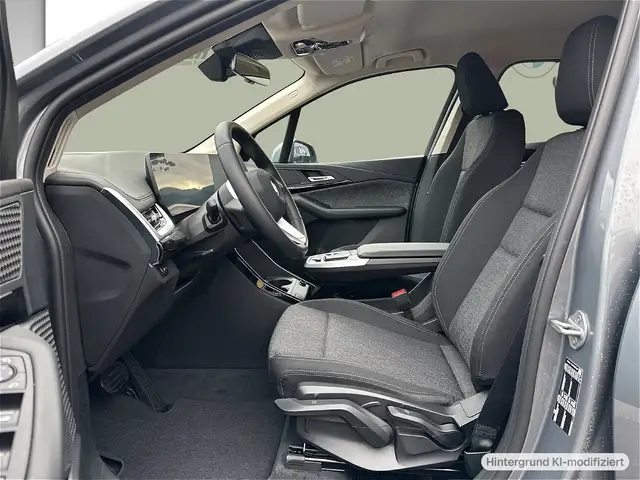 BMW 2 Series view 10