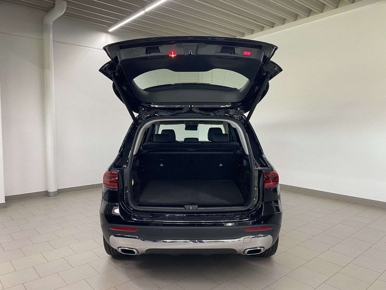 Mercedes-Benz GLB 180