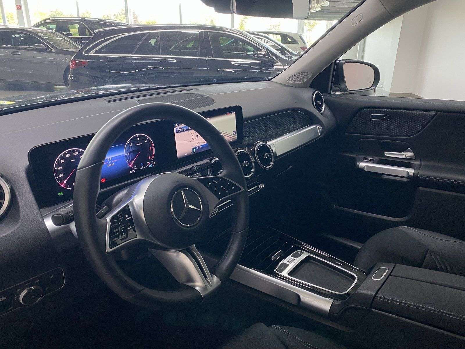 Mercedes-Benz GLB 180