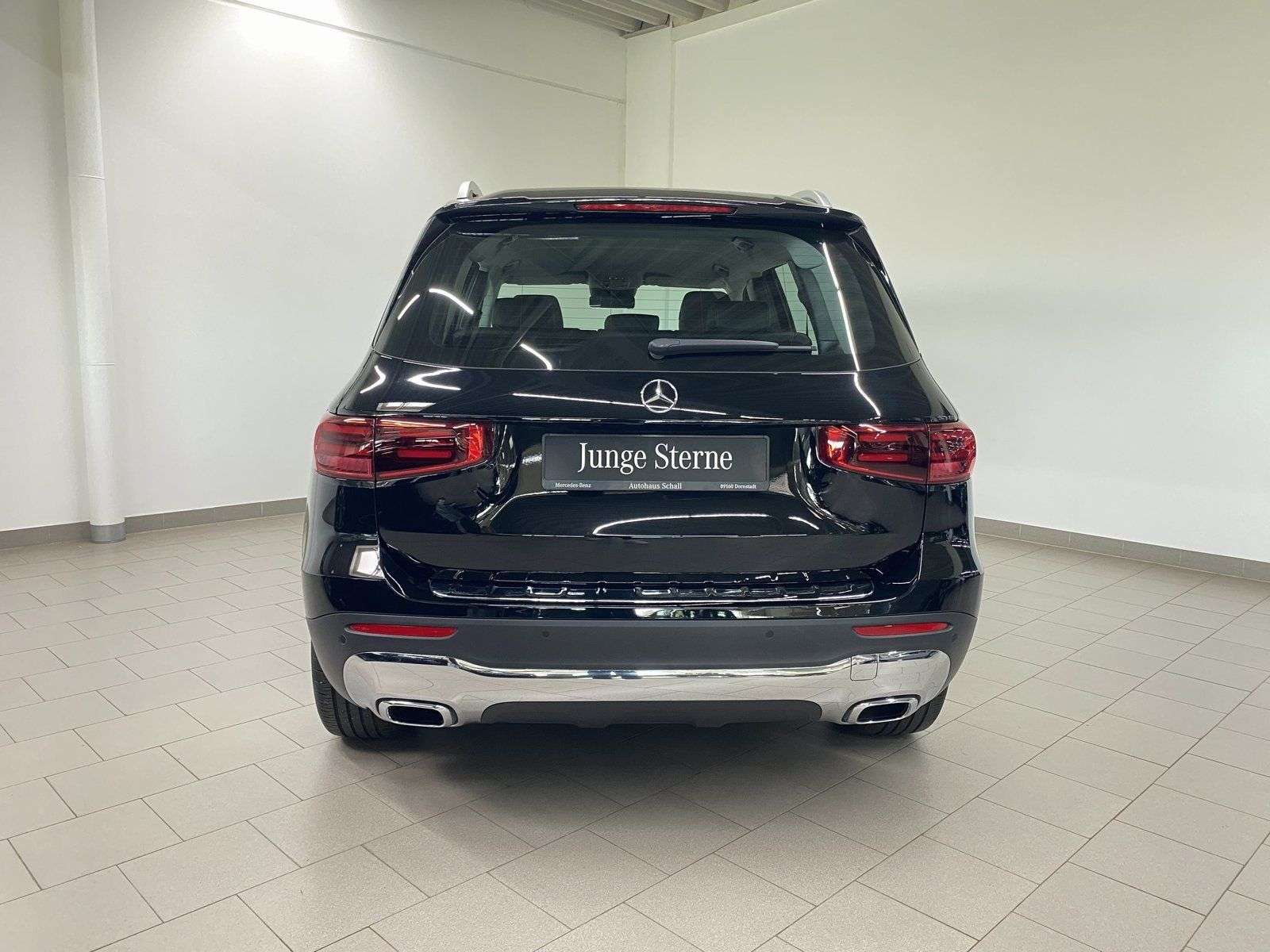 Mercedes-Benz GLB 180