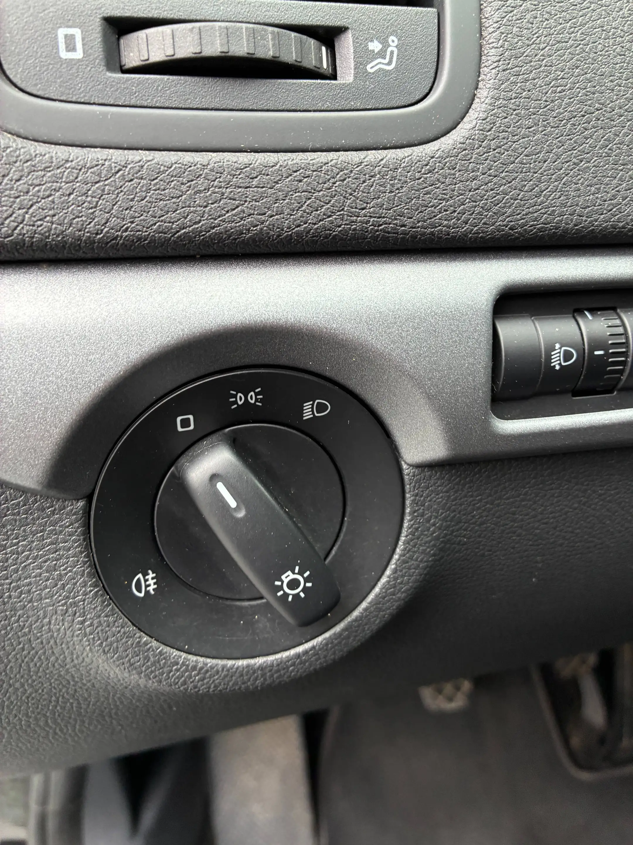 Skoda Yeti Yeti 1.6 CR TDi GreenLine Edition — photo 11