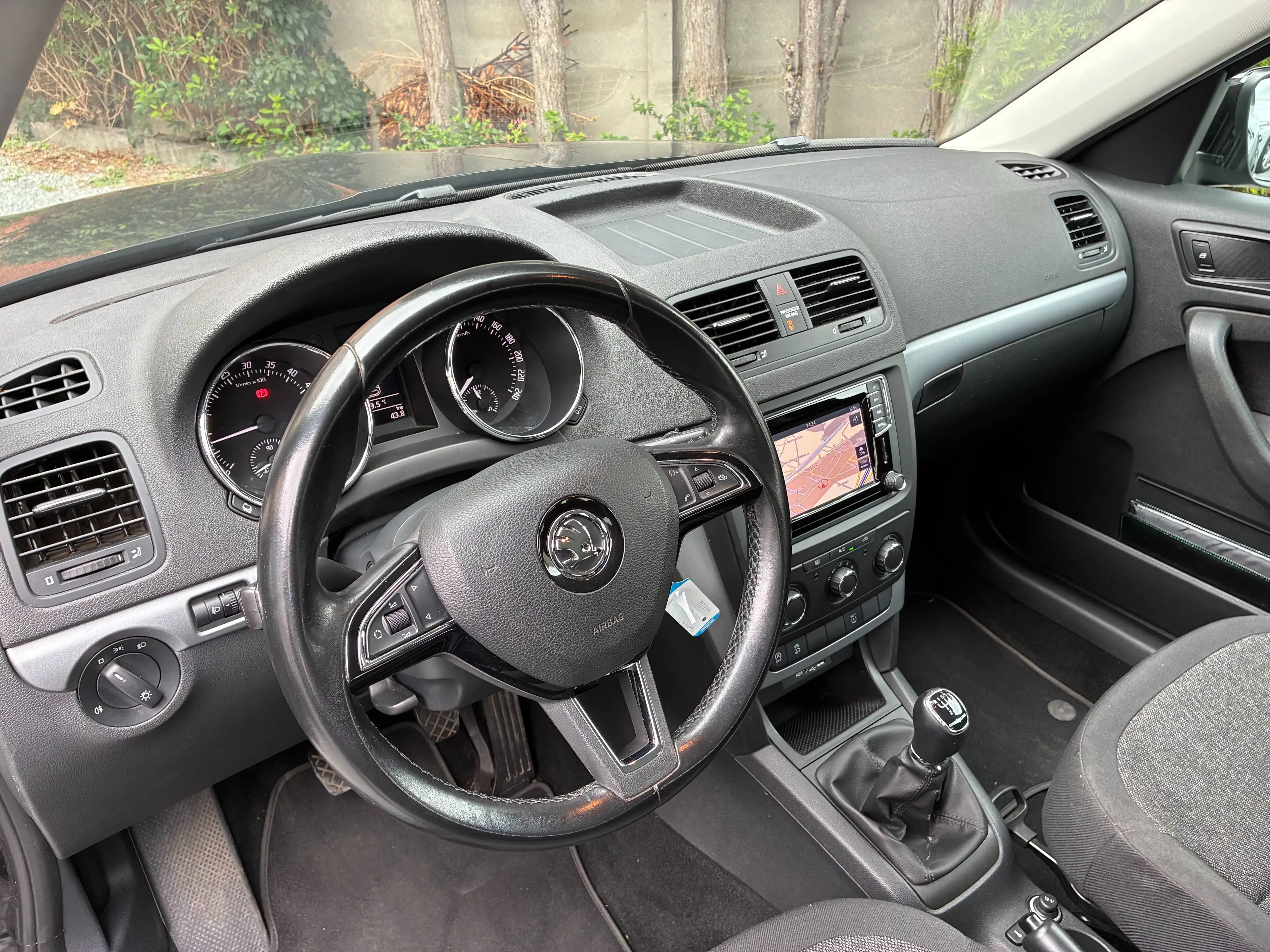 Skoda Yeti Yeti 1.6 CR TDi GreenLine Edition — photo 10