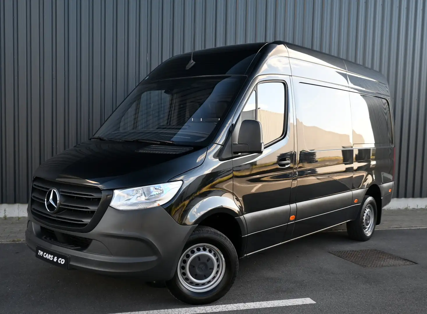 Mercedes-Benz Sprinter 316 CDI / L2H2 / 1 eigen, BTW, GPS, Carplay, Leder Zwart - 2