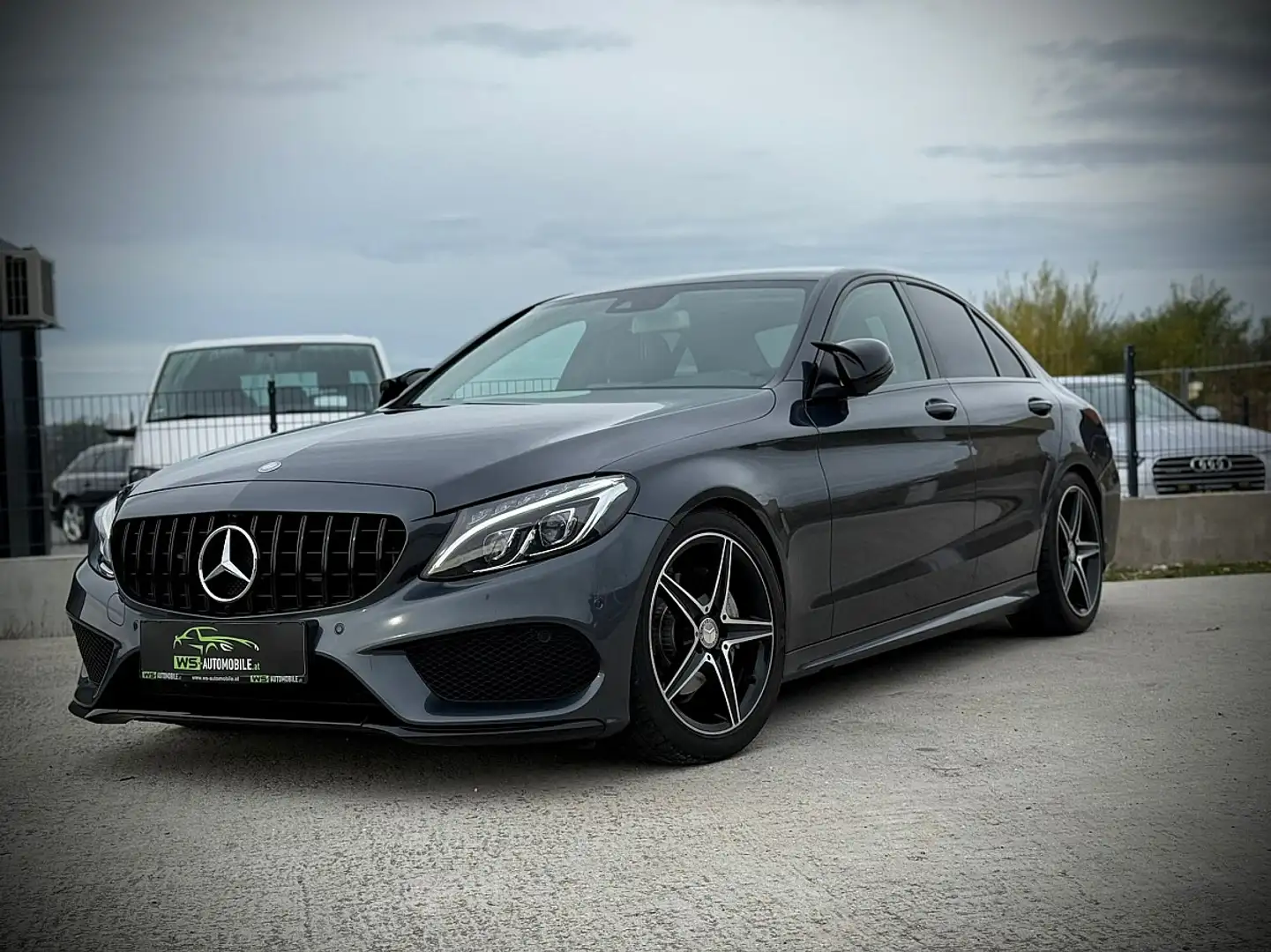Mercedes-Benz C 220 d 4MATIC AMG Line Aut. 1.Besitz Grau - 2