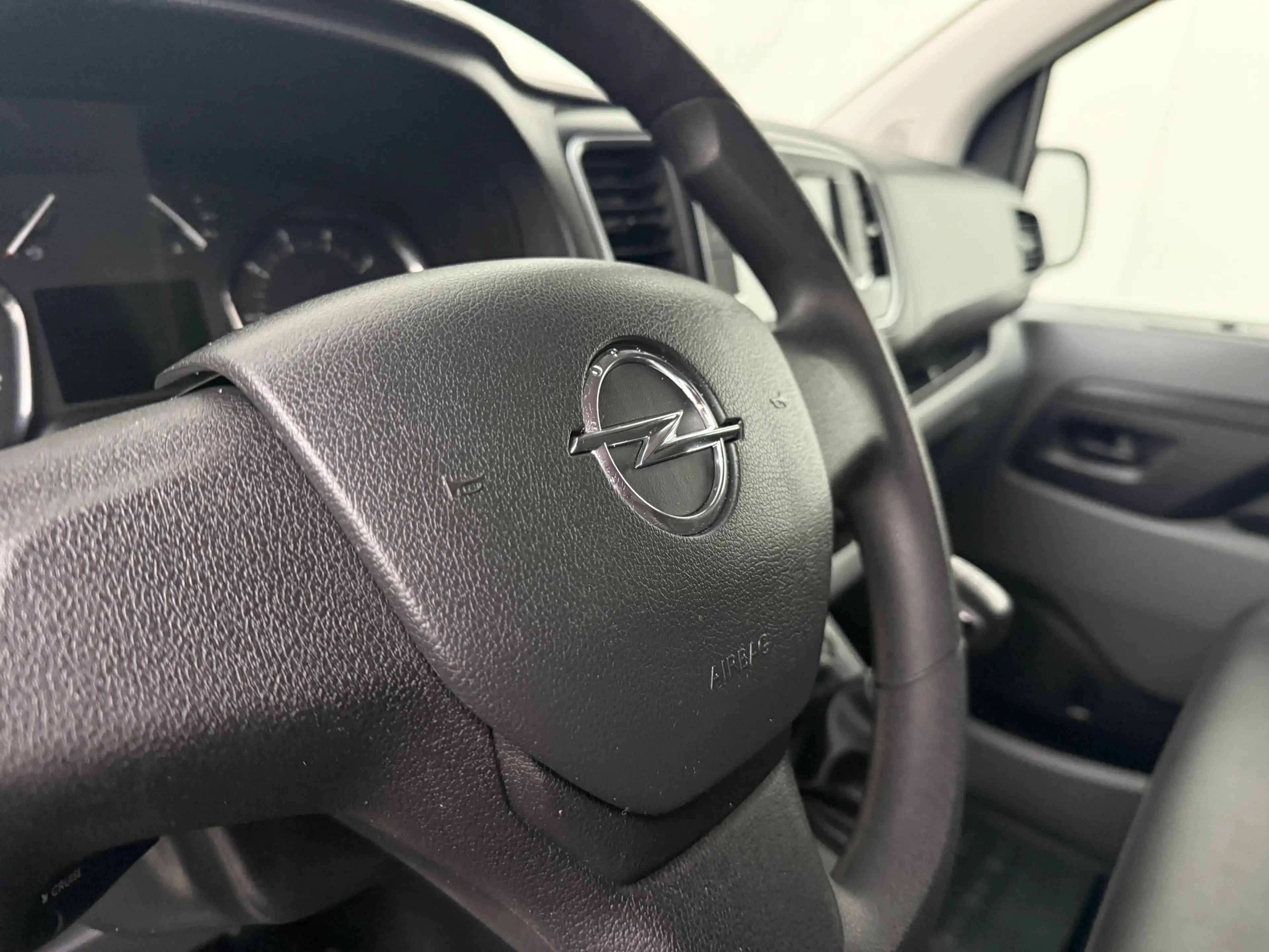 Opel Vivaro 1.5CDTI L3H1 Edition | Multimedia | Airco | Cruise — photo 15