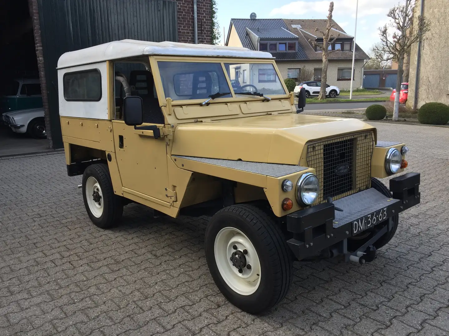 Land Rover Series LIGHTWEIGHT Beige - 1