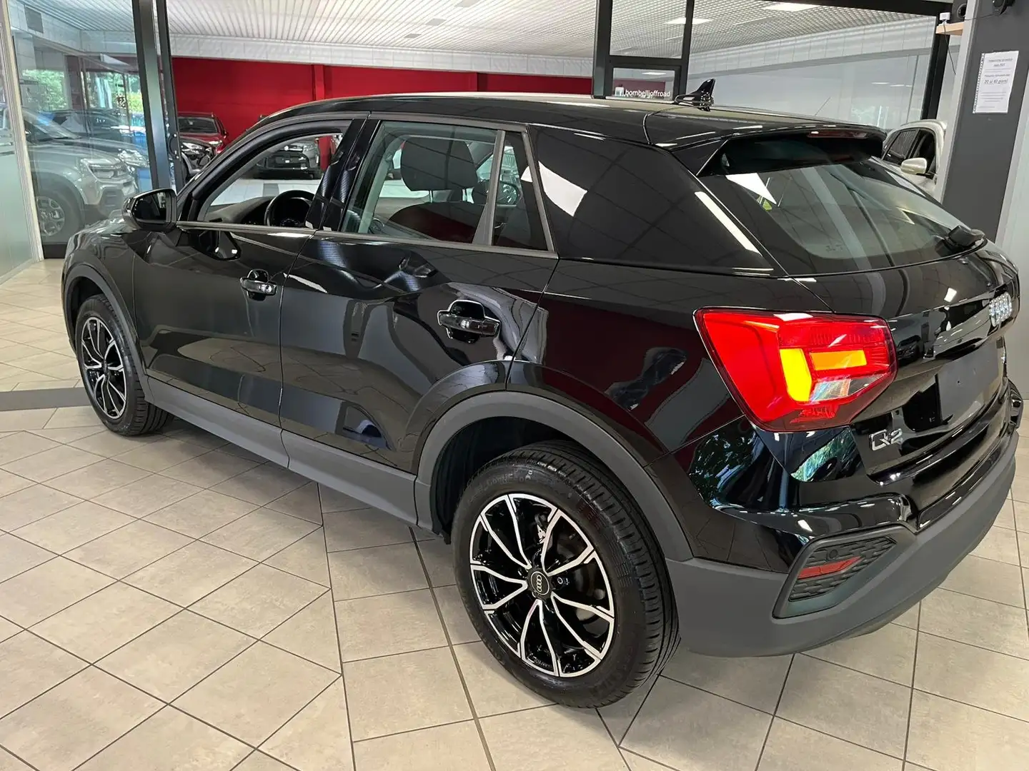 Audi Q2 35 1.5 tfsi Business s-tronic Nero - 2
