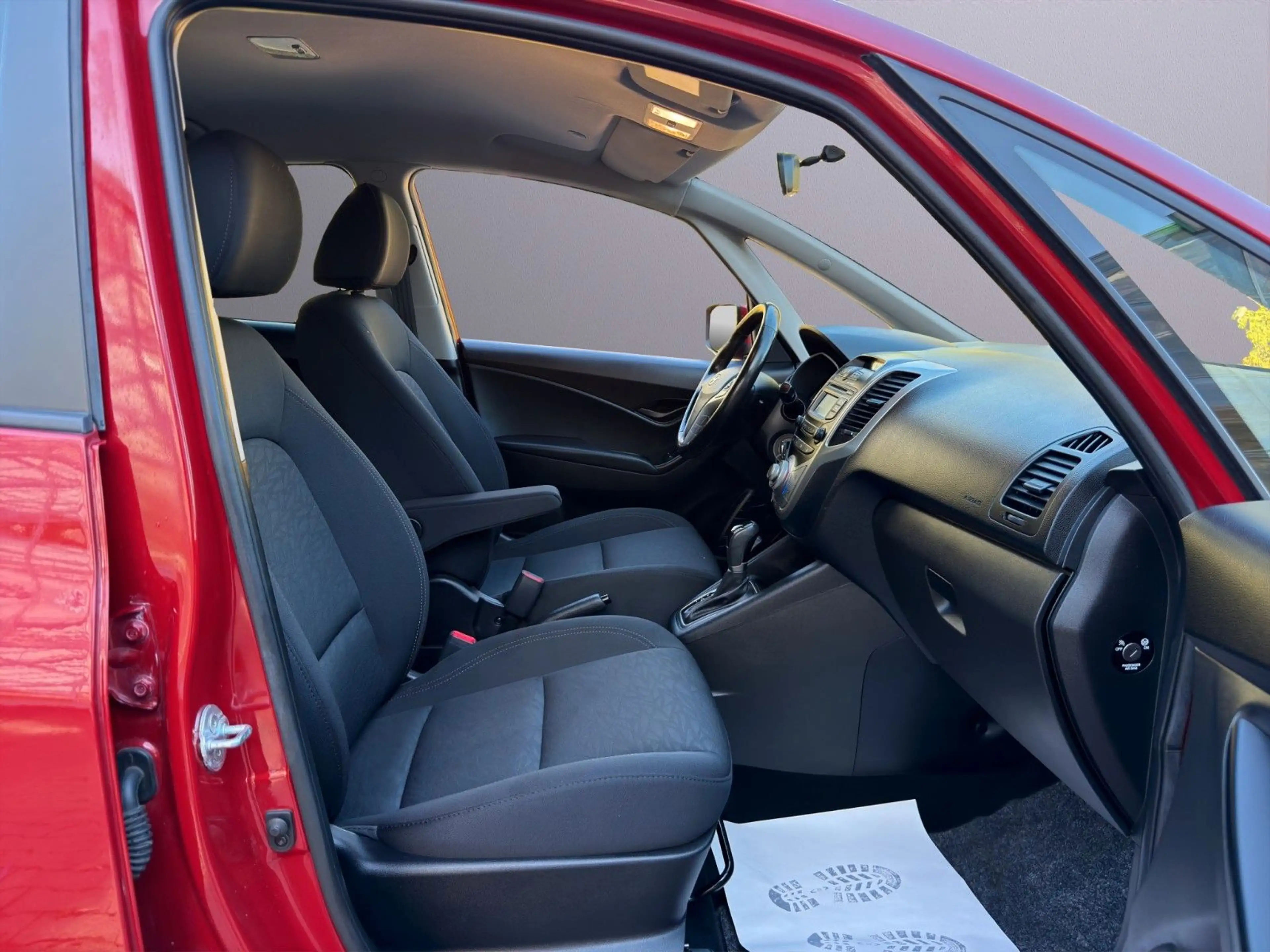 Hyundai iX20 Space 1.Hand/Automatik/AHK — photo 13