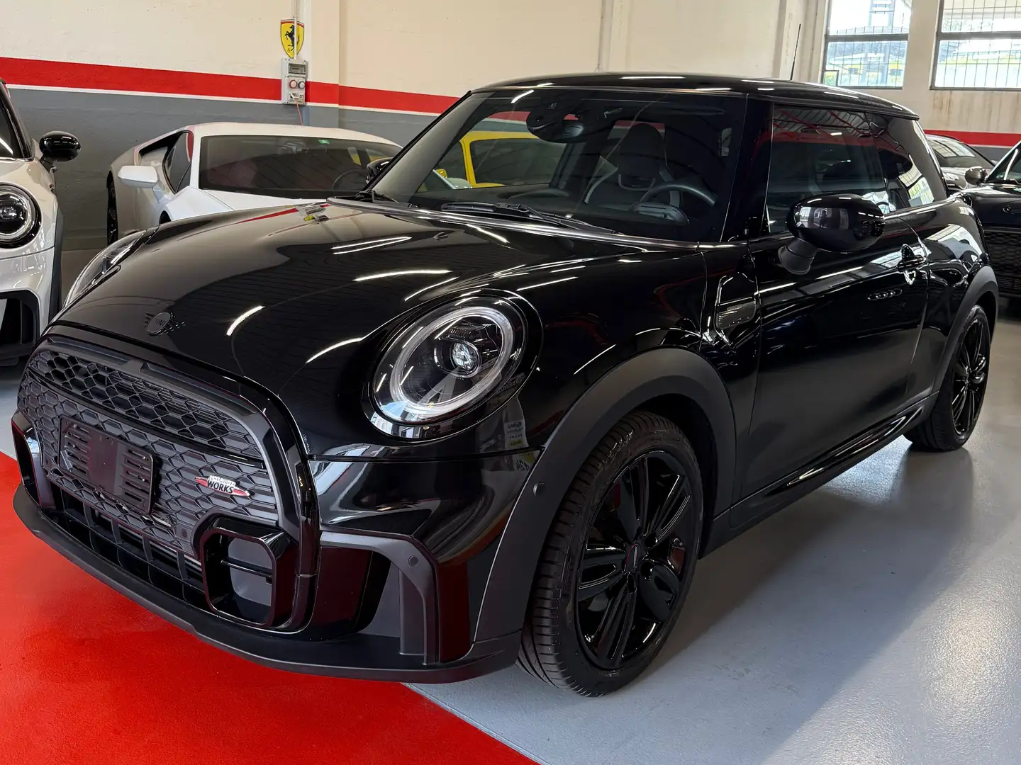 MINI Cooper Mini 3p 1.5 Cooper JCW auto Zwart - 1
