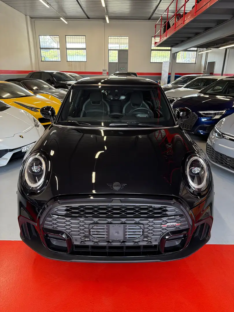 MINI Cooper Mini 3p 1.5 Cooper JCW auto Zwart - 2